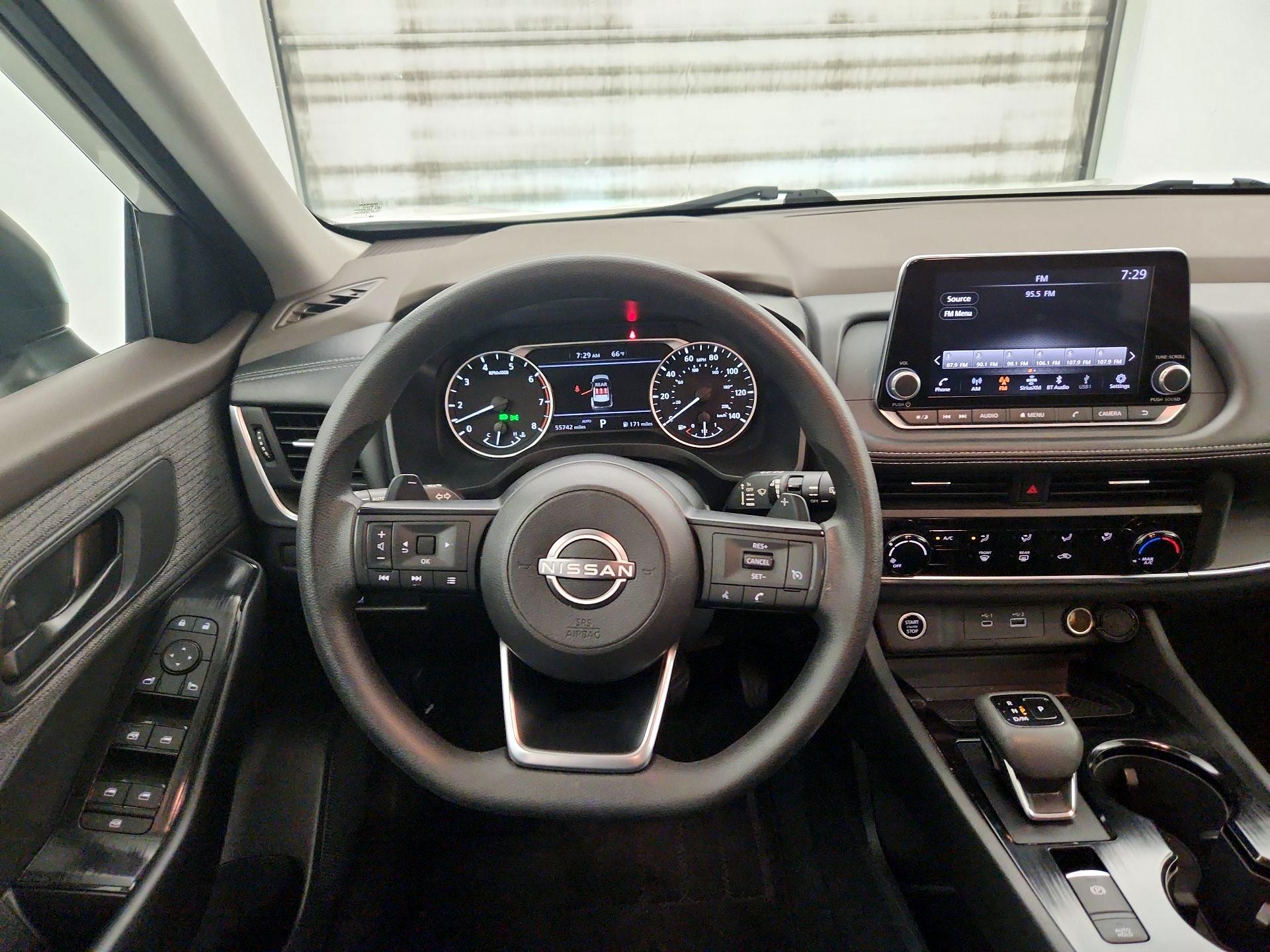 Thumbnail: 2023 Nissan Rogue - 10