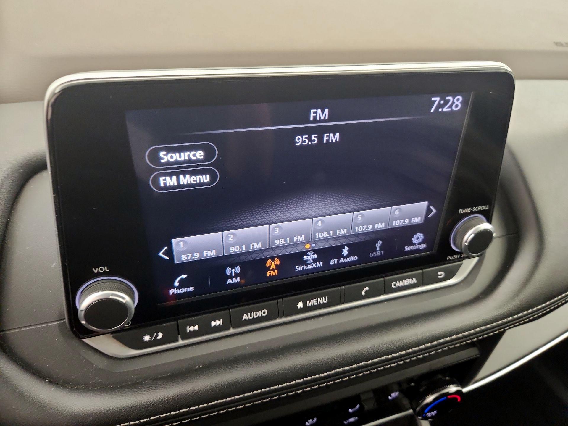 Thumbnail: 2023 Nissan Rogue - 15