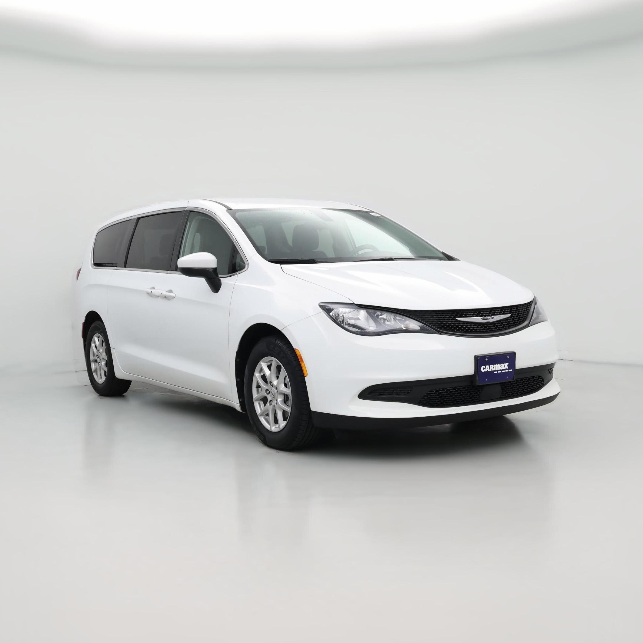 Thumbnail: 2022 Chrysler Voyager - 1