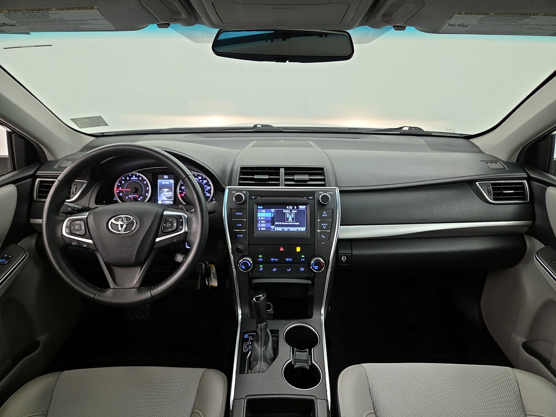 Thumbnail: 2017 Toyota Camry - 9