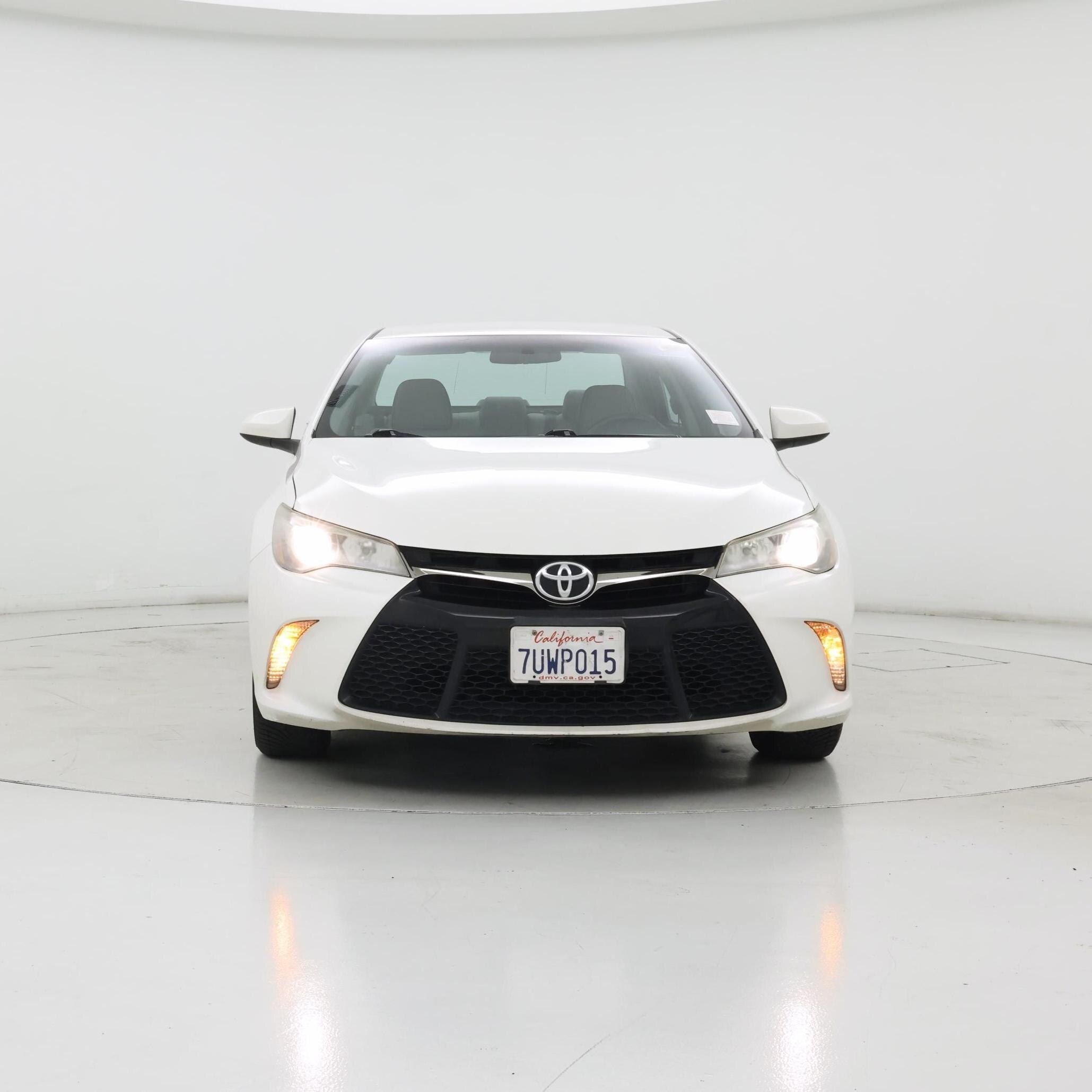 Thumbnail: 2017 Toyota Camry - 5