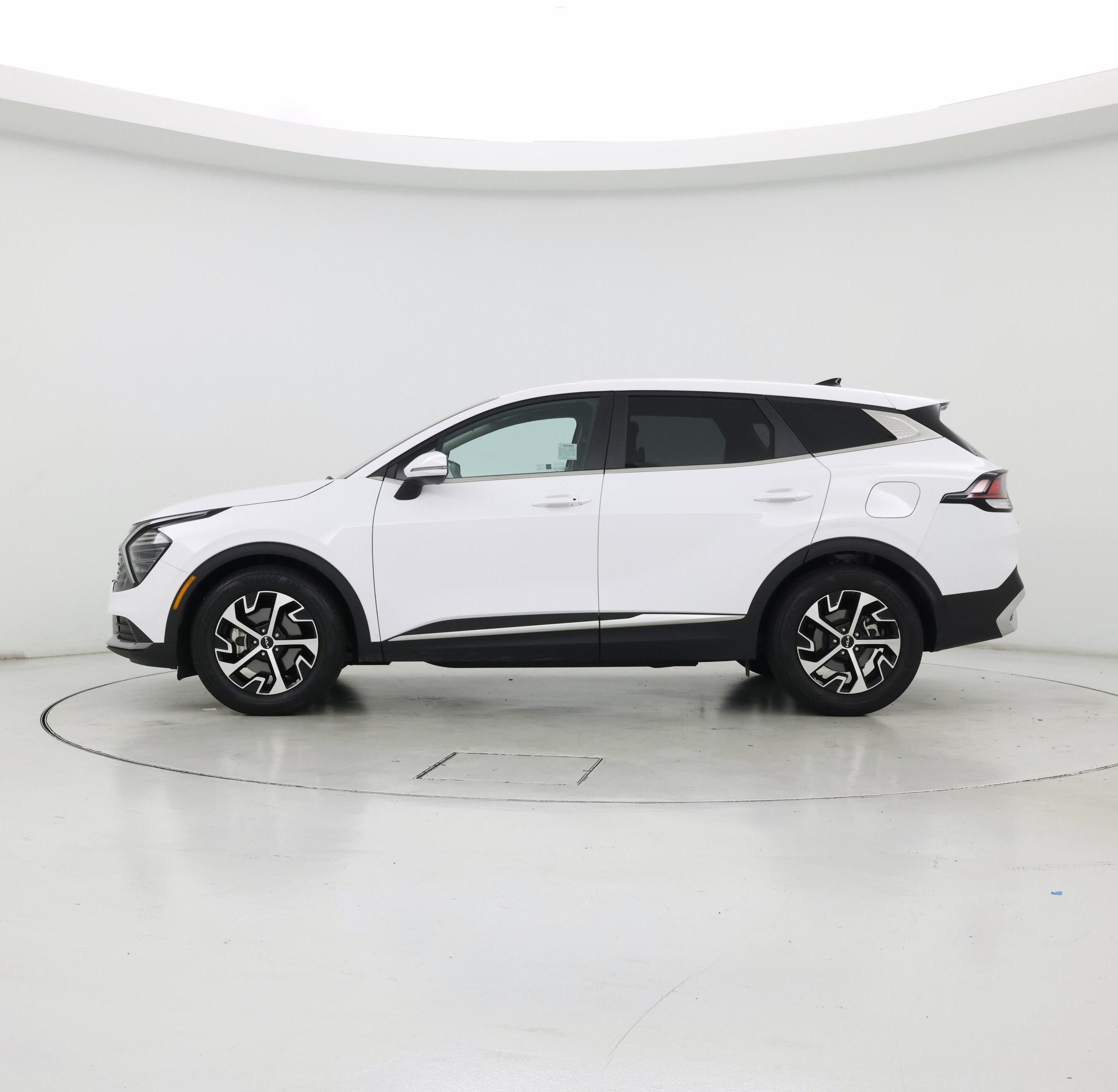 Thumbnail: 2025 Kia Sportage - 3