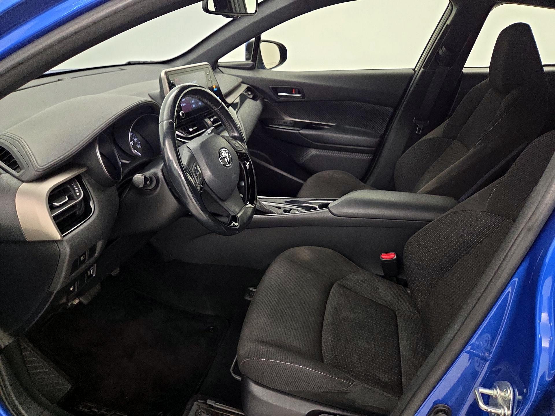 Thumbnail: 2019 Toyota C-HR - 11