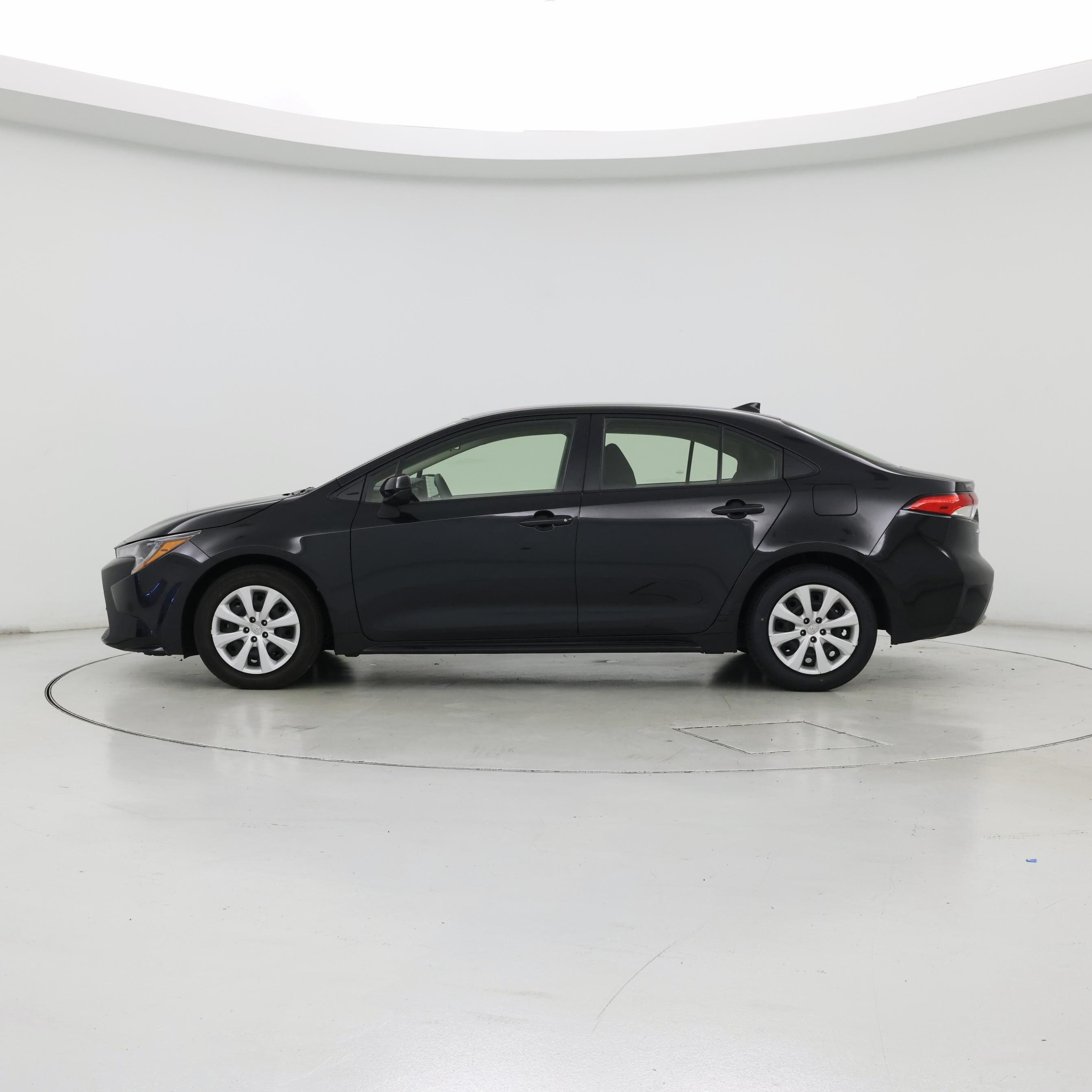 Thumbnail: 2022 Toyota Corolla - 3