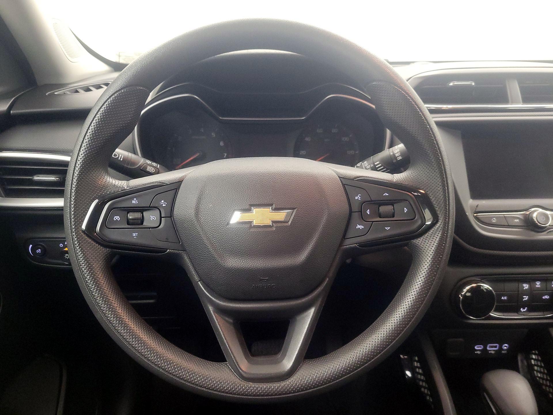 Thumbnail: 2023 Chevrolet TrailBlazer - 10