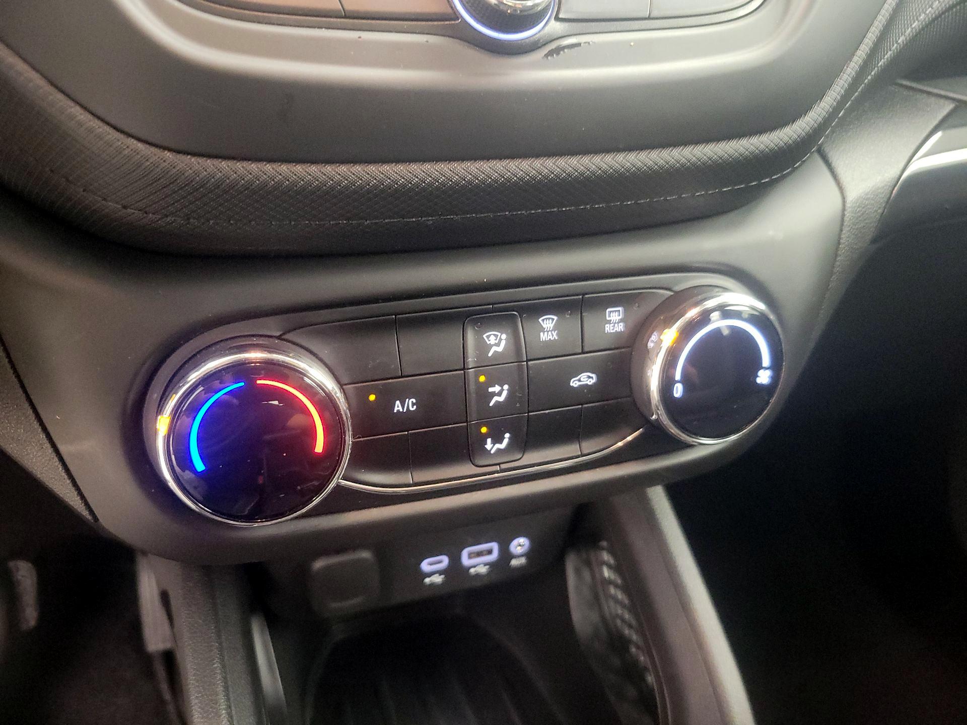 Thumbnail: 2023 Chevrolet TrailBlazer - 16