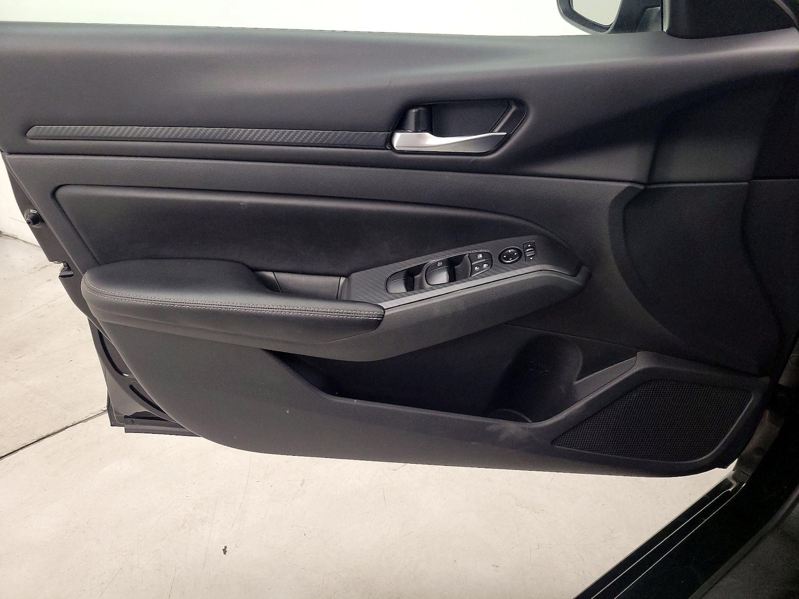 2024 Nissan Altima SV - Photo 13