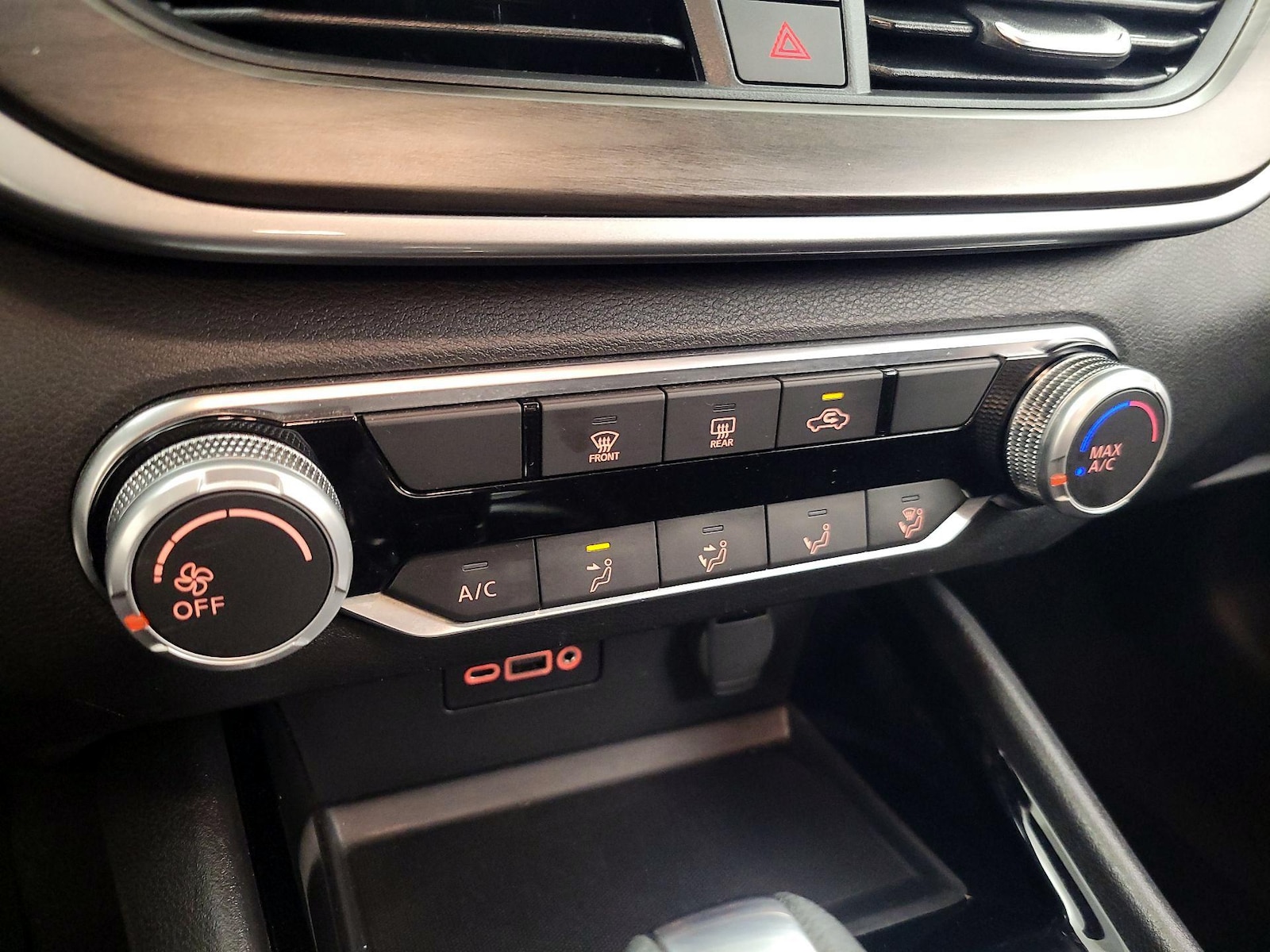 2024 Nissan Altima SV - Photo 17
