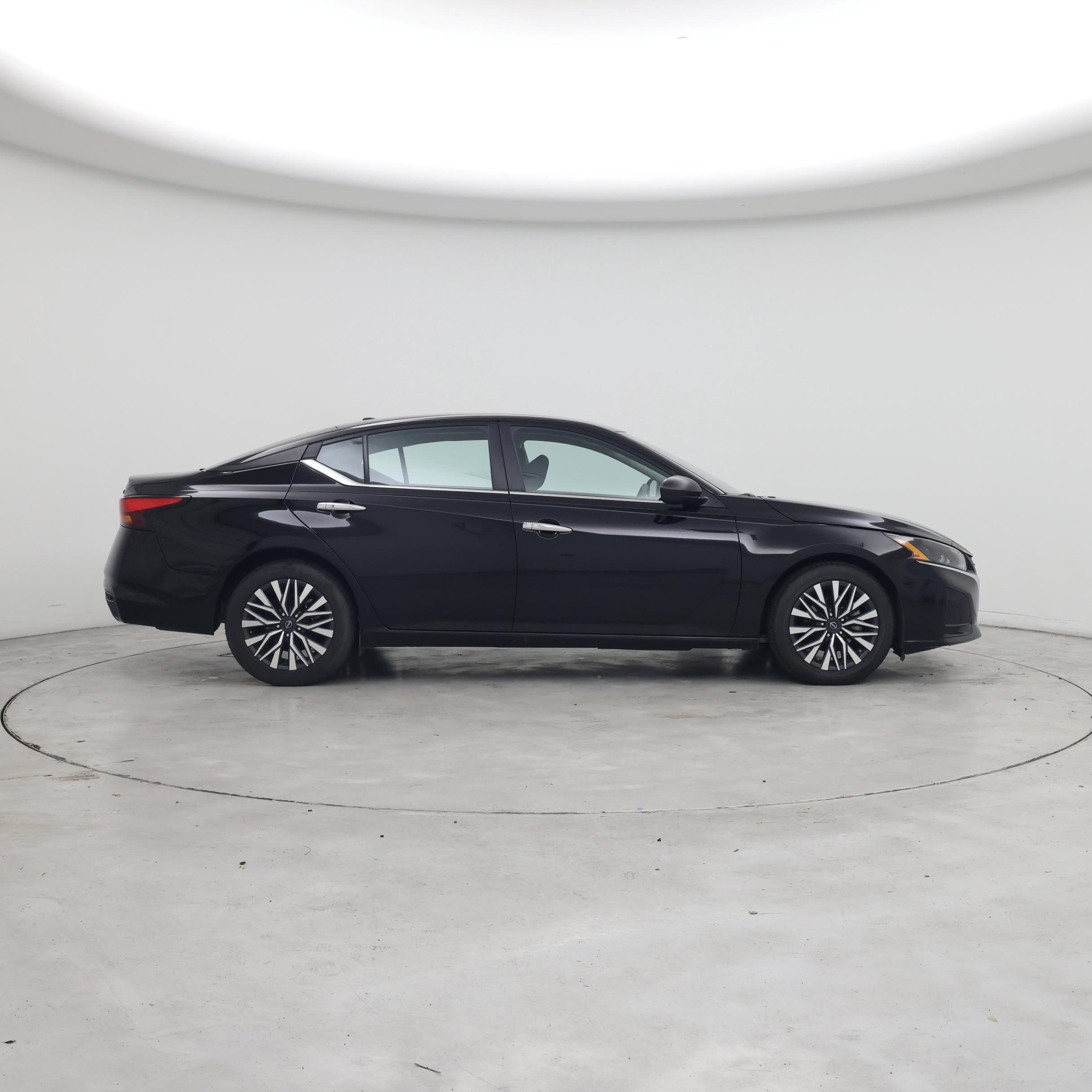 Thumbnail: 2024 Nissan Altima - 7