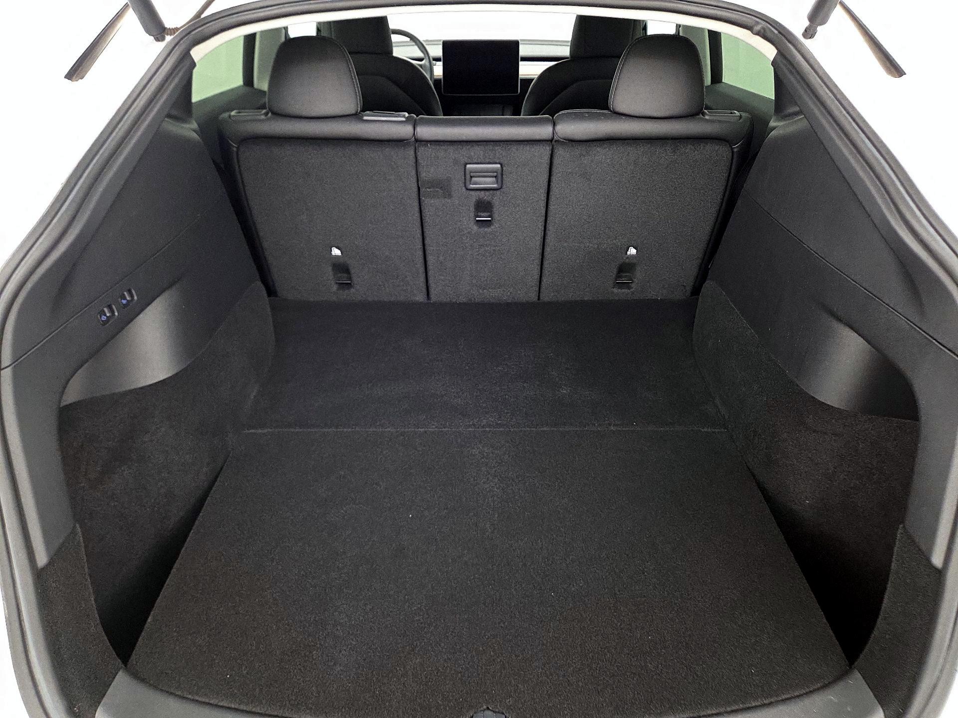 Thumbnail: 2022 Tesla Model Y - 19