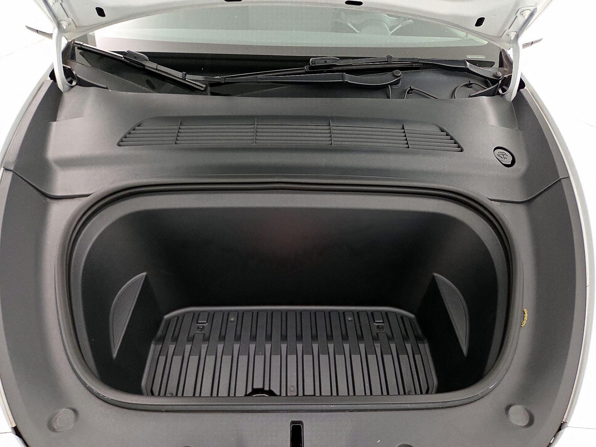 Thumbnail: 2022 Tesla Model Y - 20