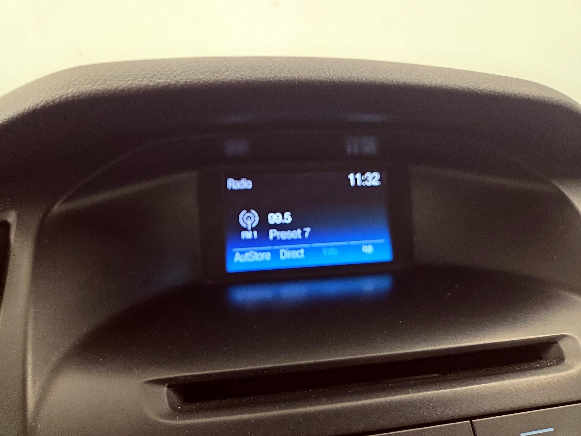 Thumbnail: 2017 Ford Focus - 15