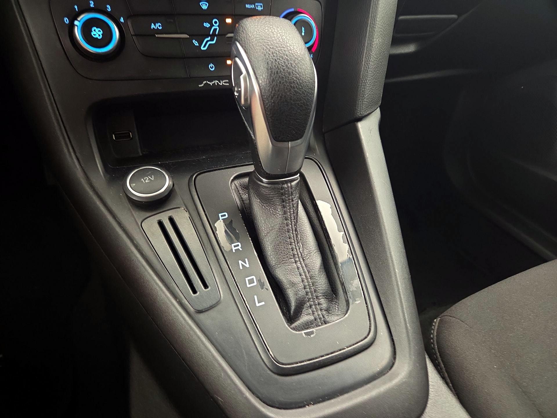 Thumbnail: 2017 Ford Focus - 17