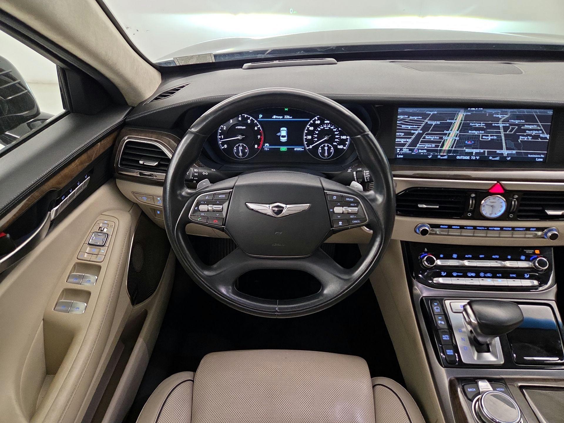 Thumbnail: 2018 Genesis G90 - 10