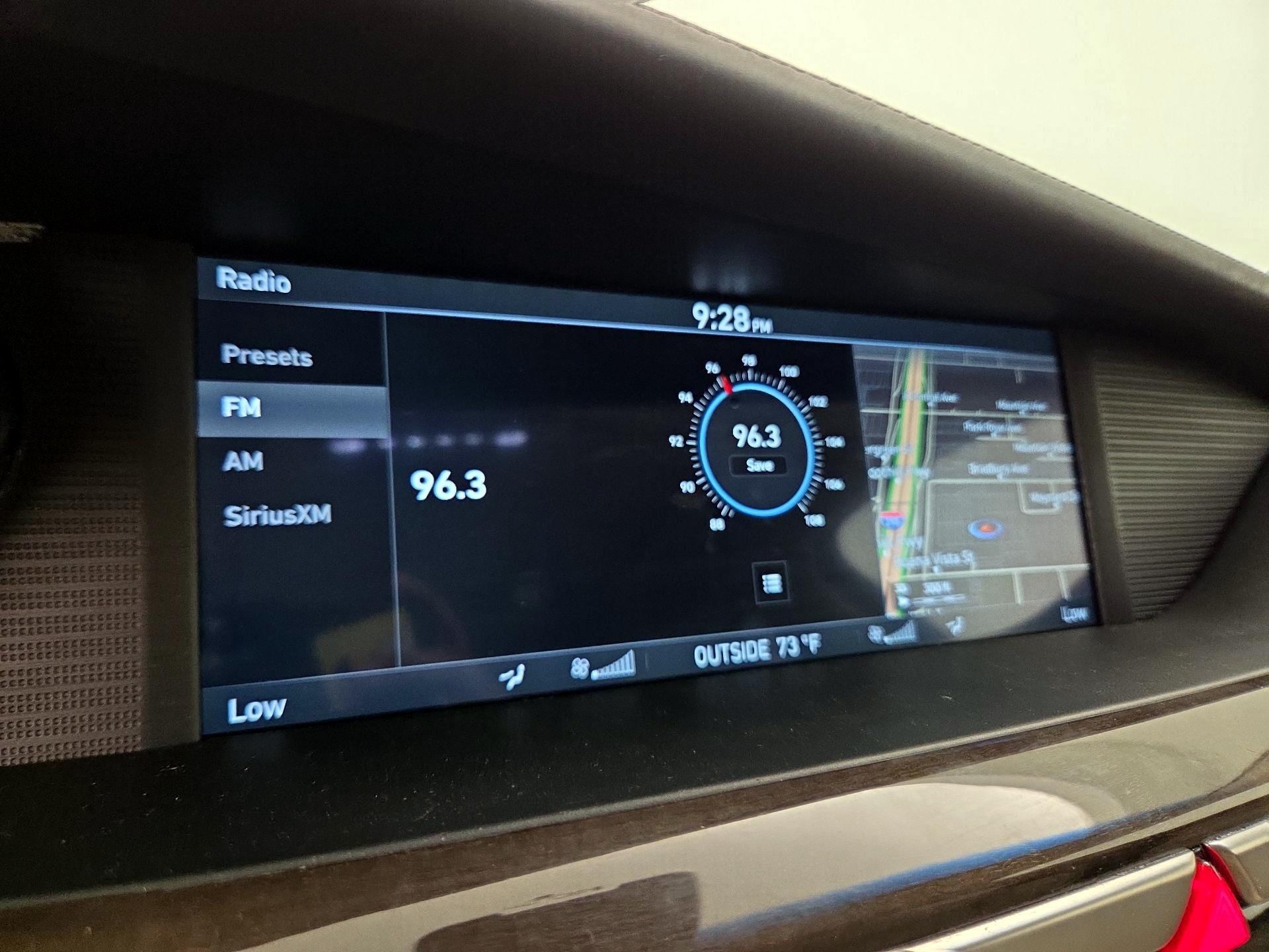 Thumbnail: 2018 Genesis G90 - 16