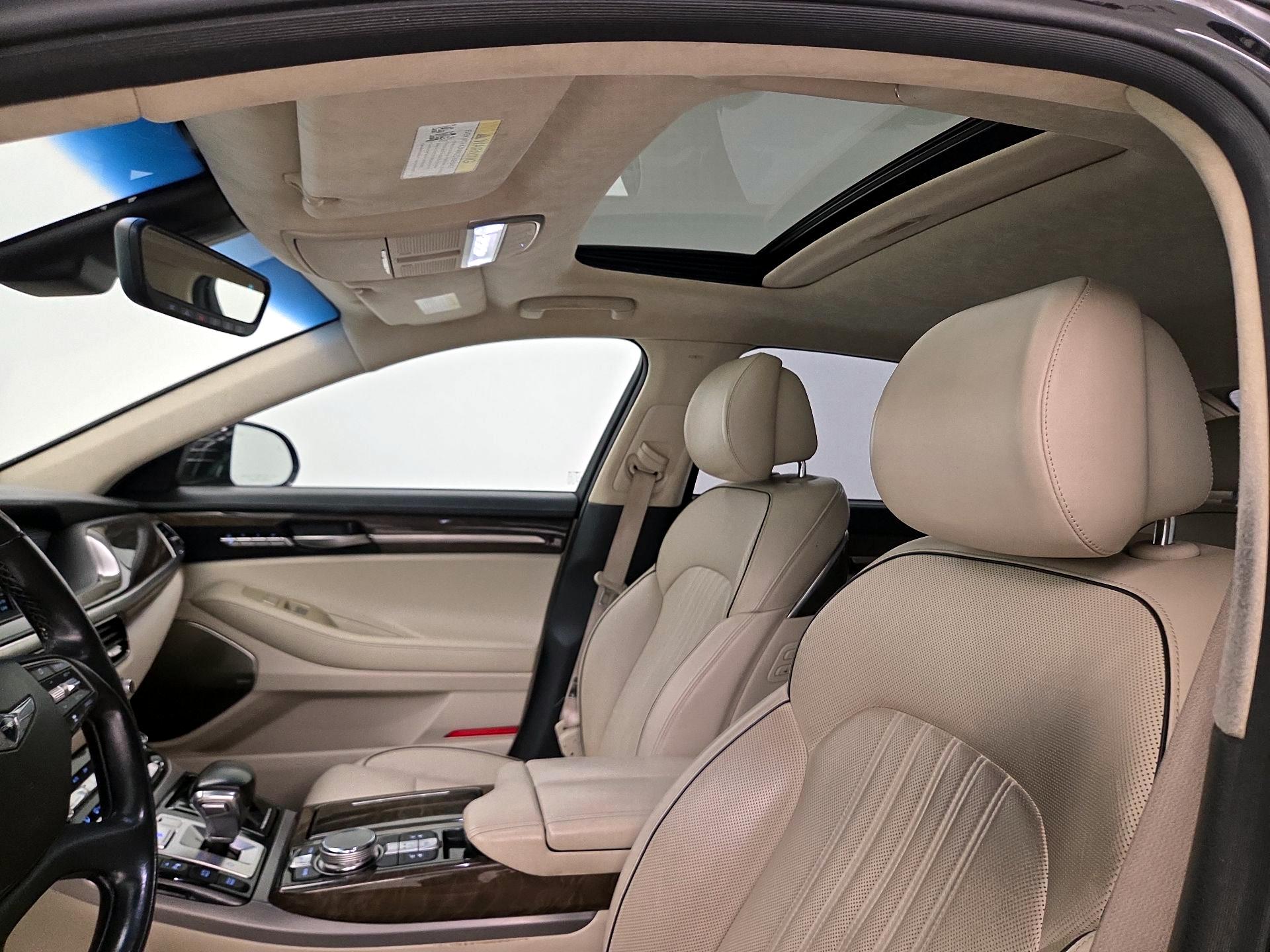 Thumbnail: 2018 Genesis G90 - 20