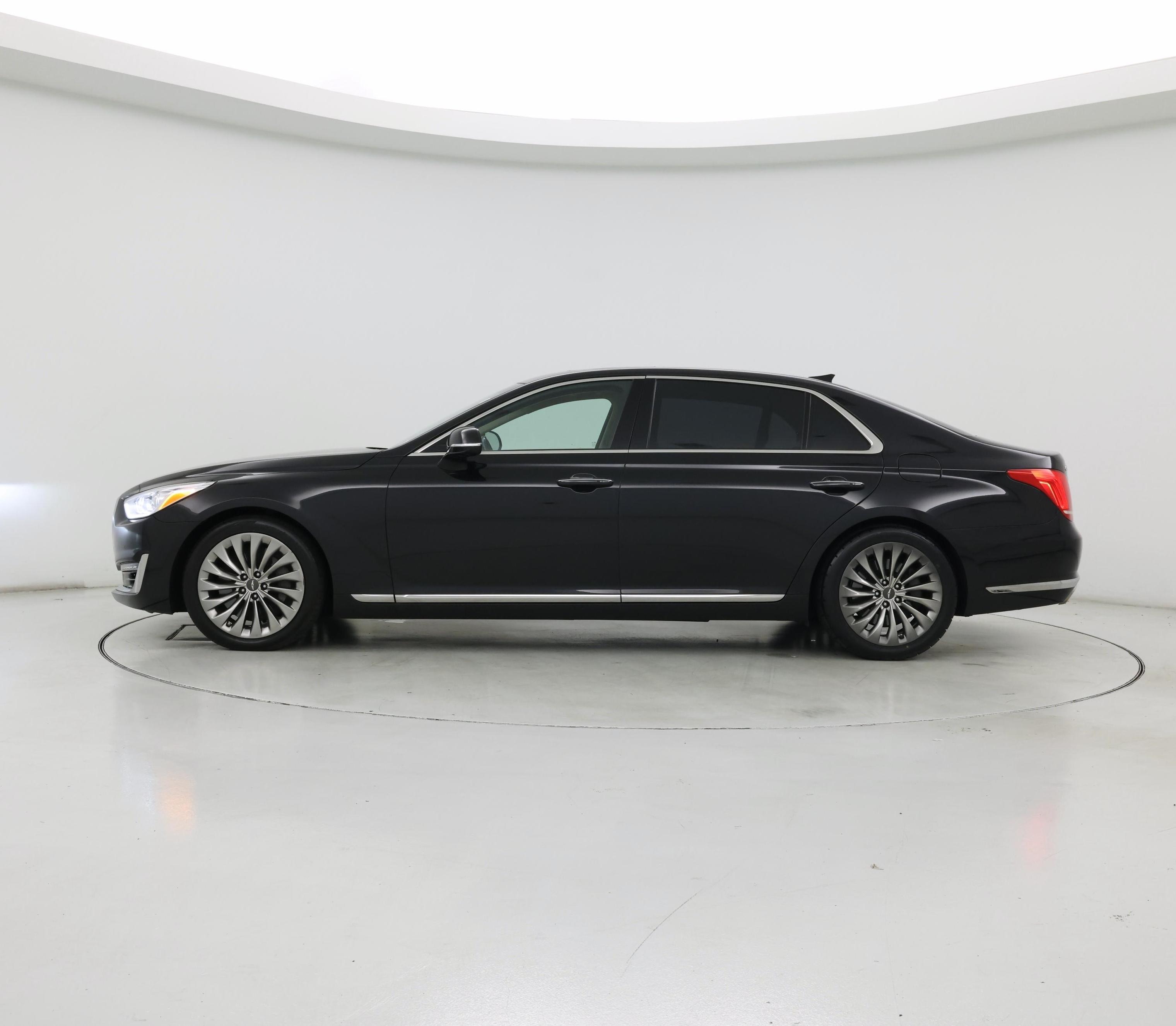 Thumbnail: 2018 Genesis G90 - 3