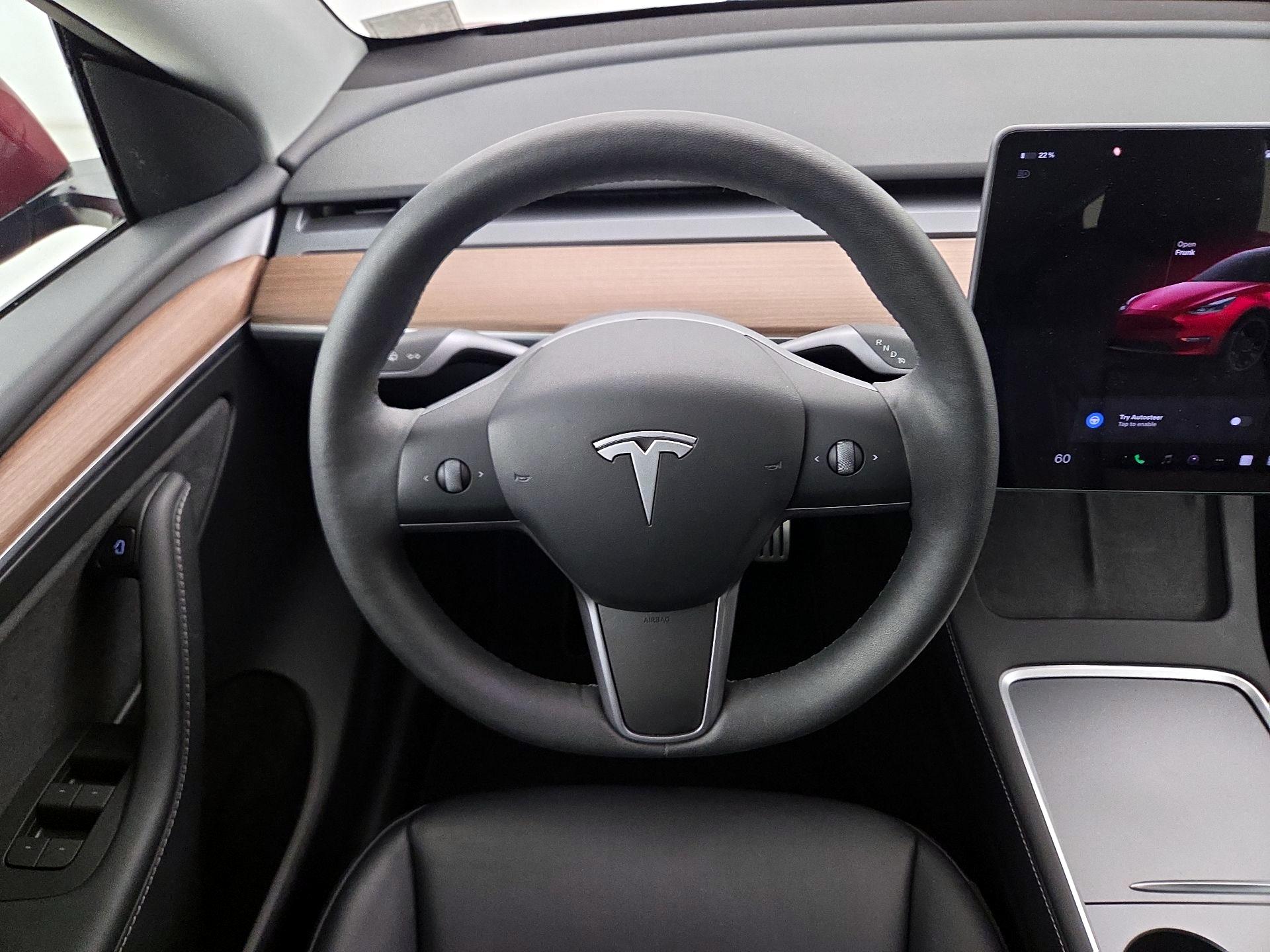 Thumbnail: 2025 Tesla Model Y - 10