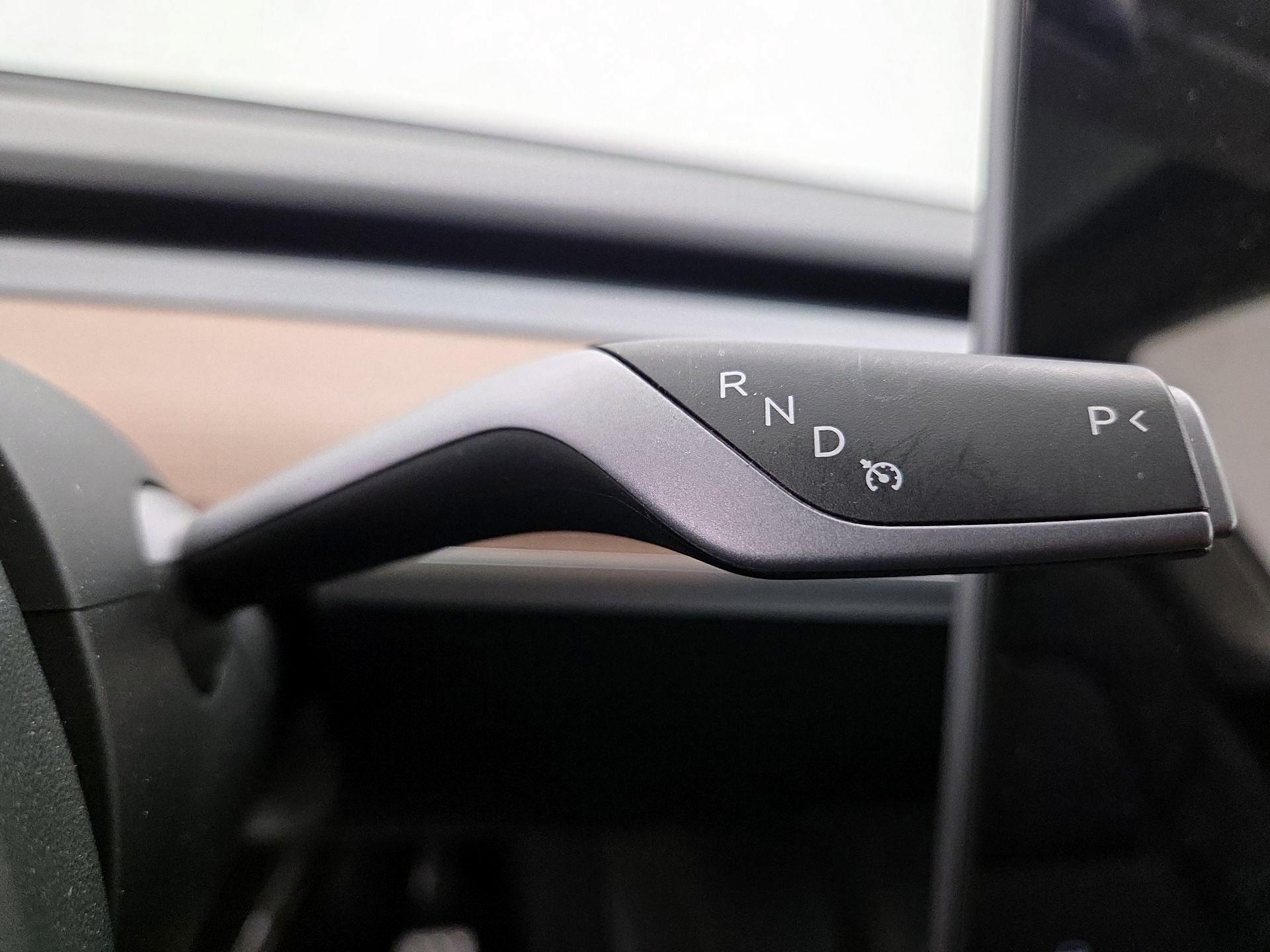 Thumbnail: 2025 Tesla Model Y - 17