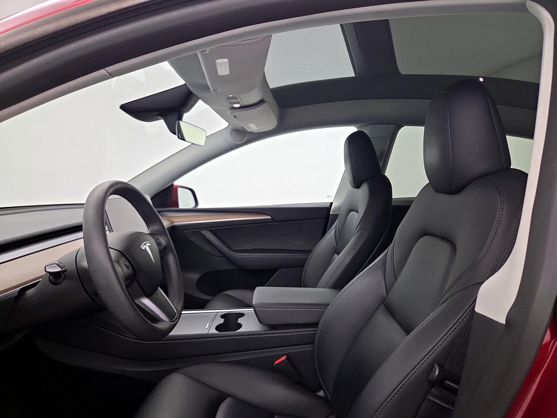 Thumbnail: 2025 Tesla Model Y - 19