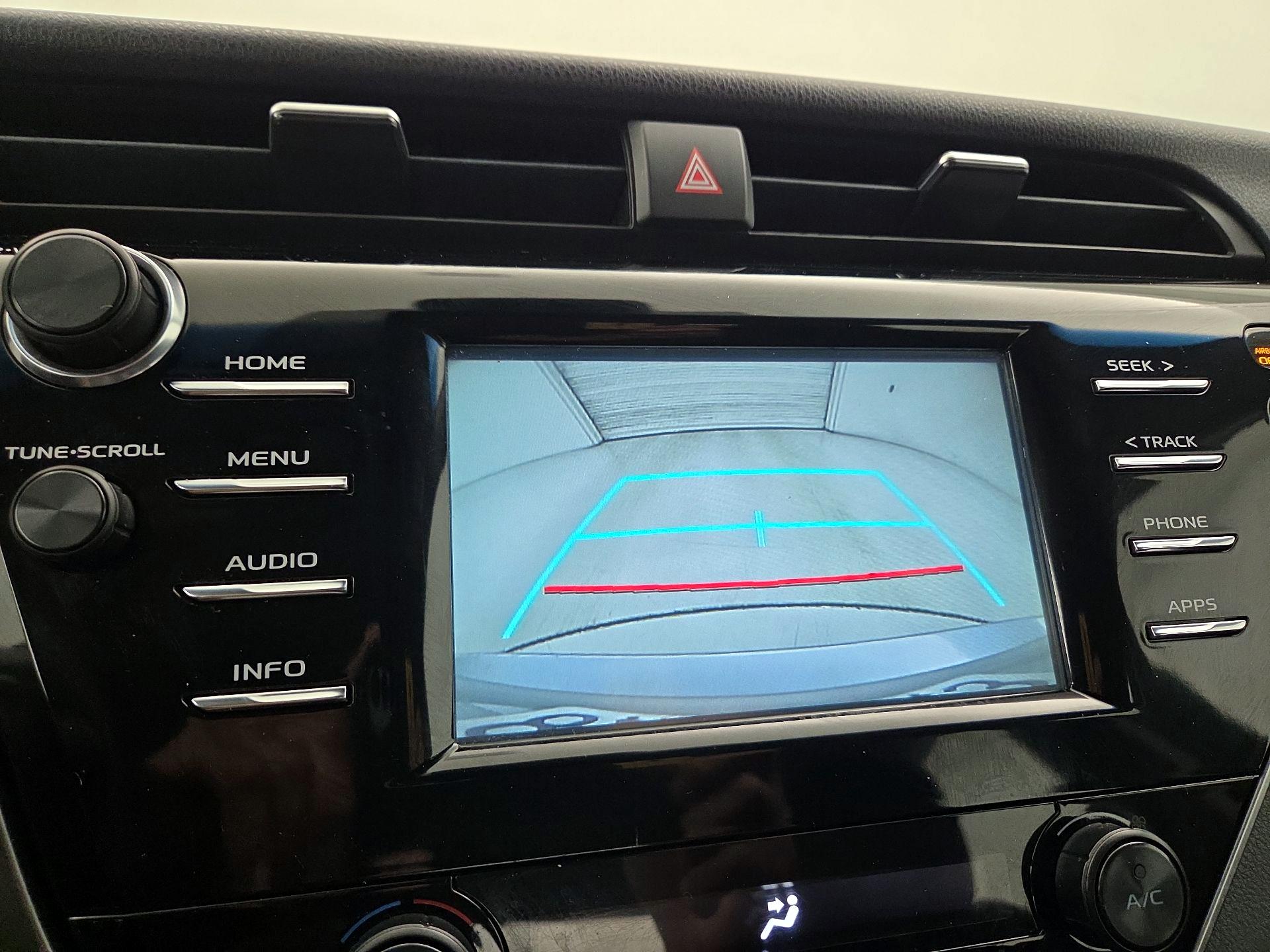 Thumbnail: 2018 Toyota Camry - 14