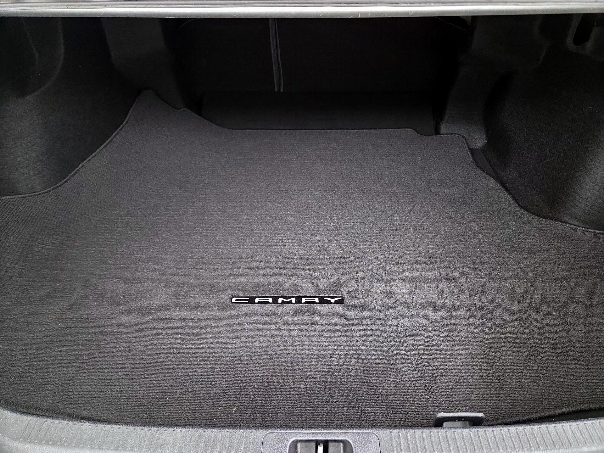 Thumbnail: 2018 Toyota Camry - 20