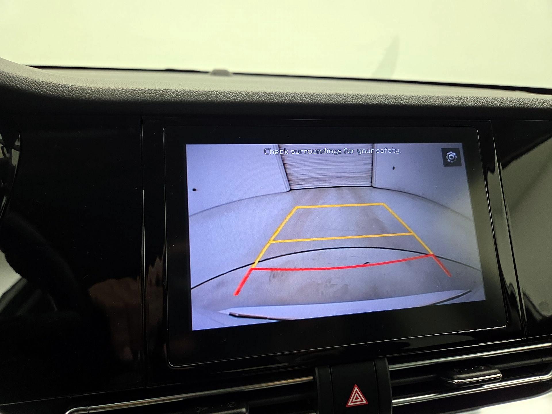 Thumbnail: 2022 Kia Niro - 14