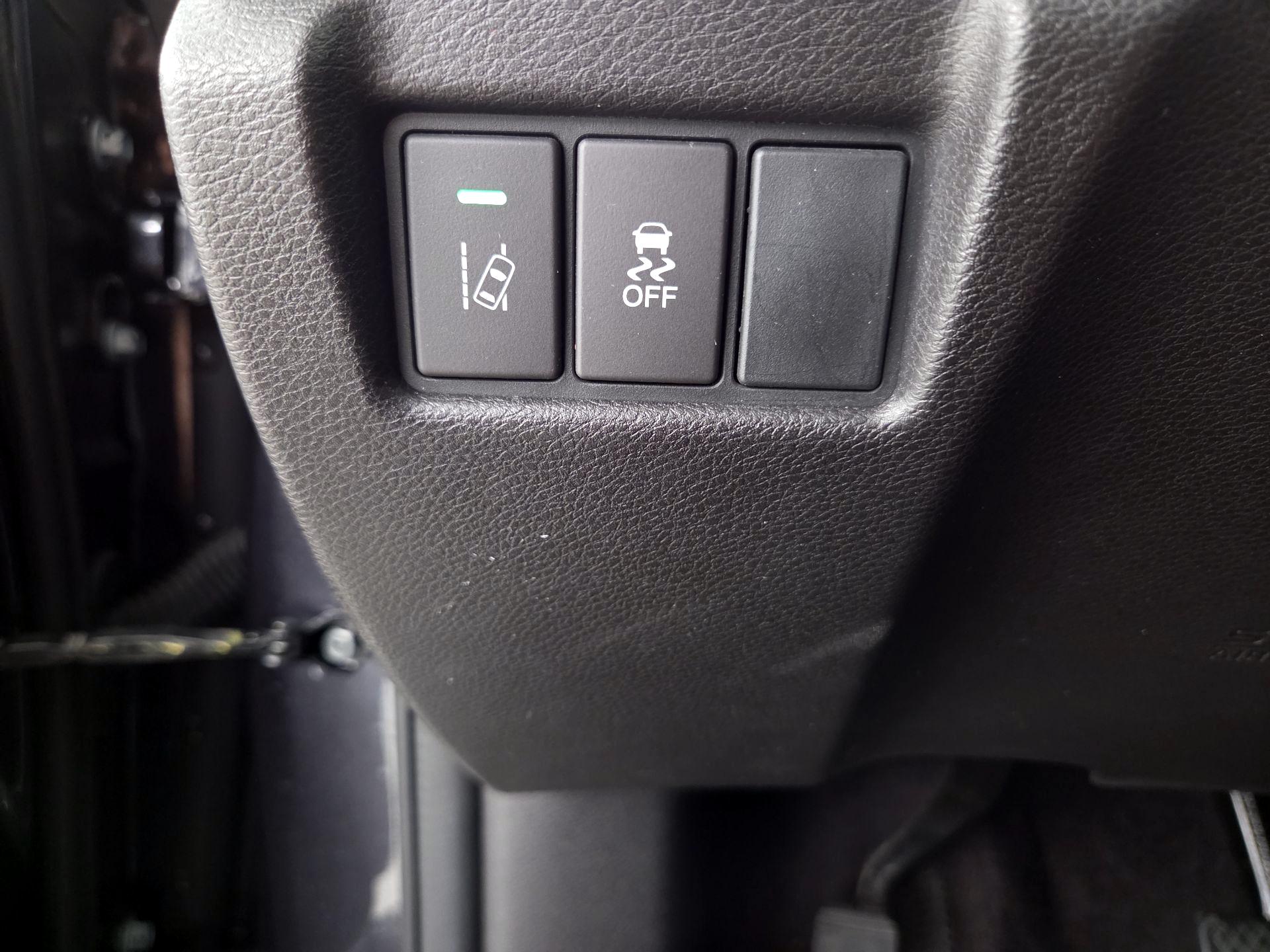 Thumbnail: 2016 Acura MDX - 13