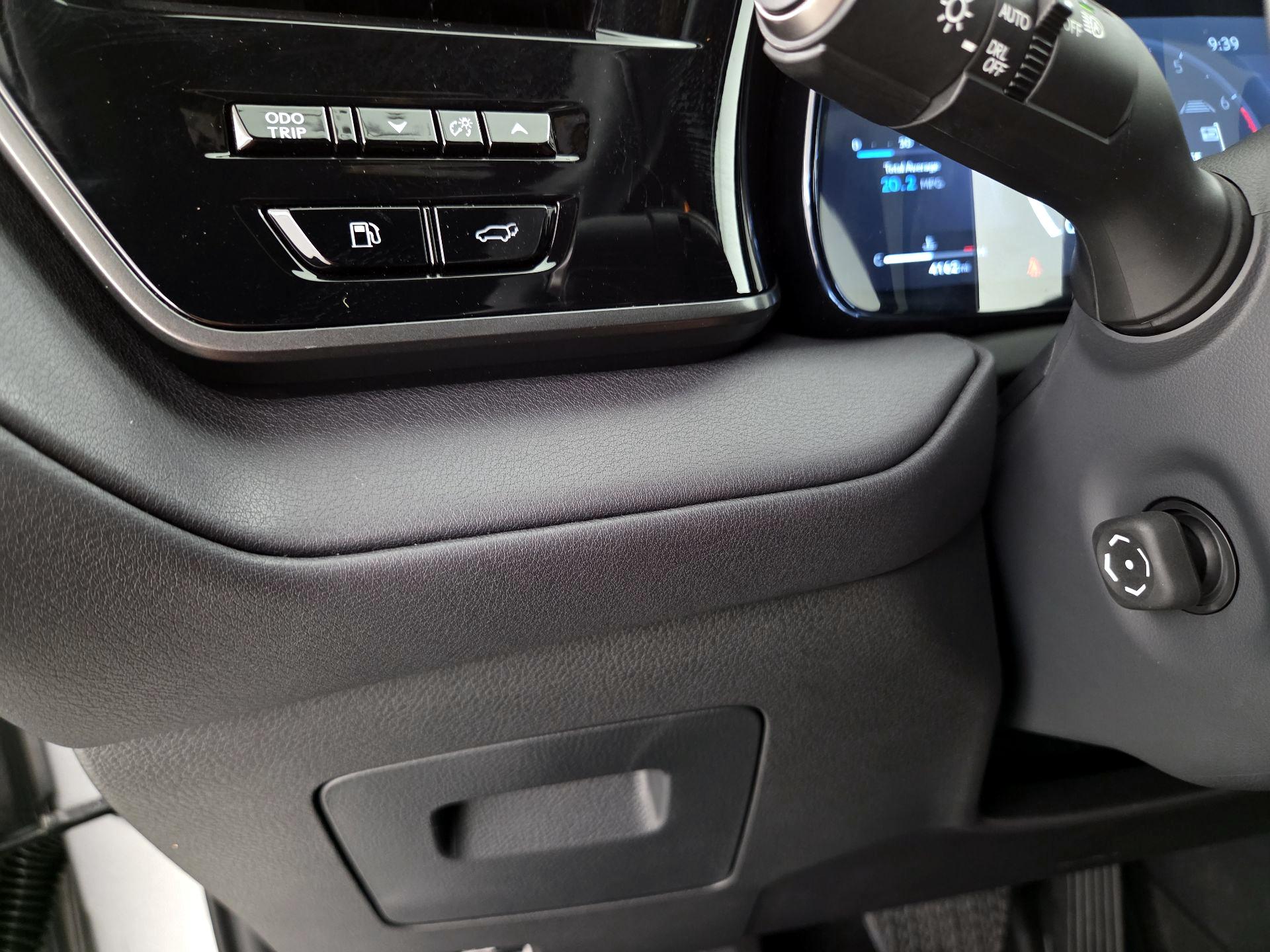 Thumbnail: 2026 Lexus TX - 13