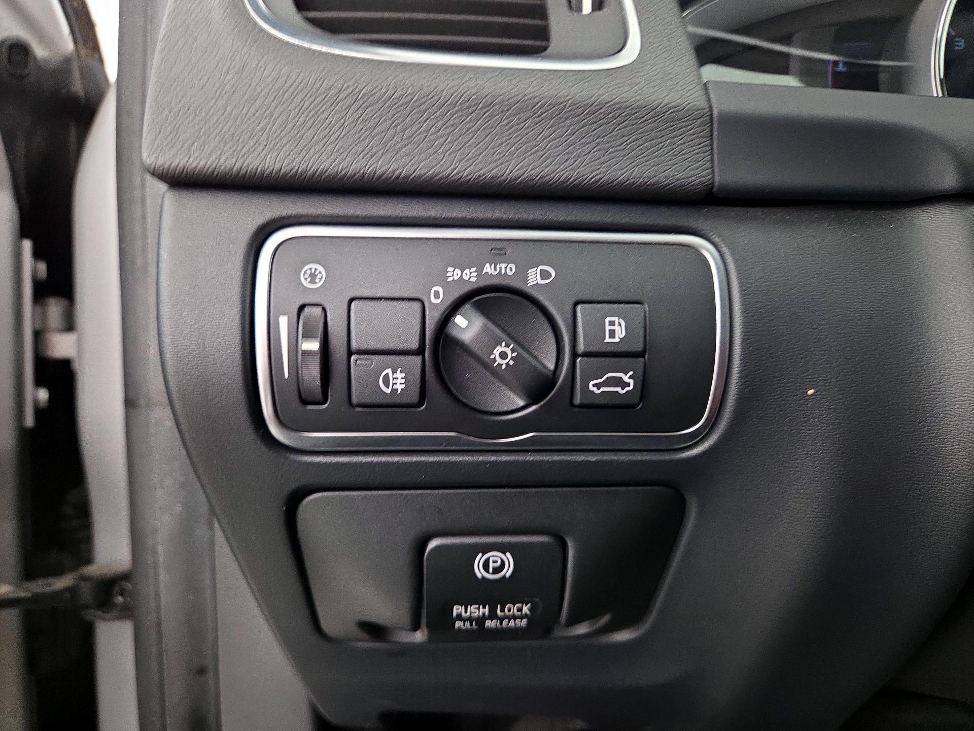 Thumbnail: 2015 Volvo S60 - 13