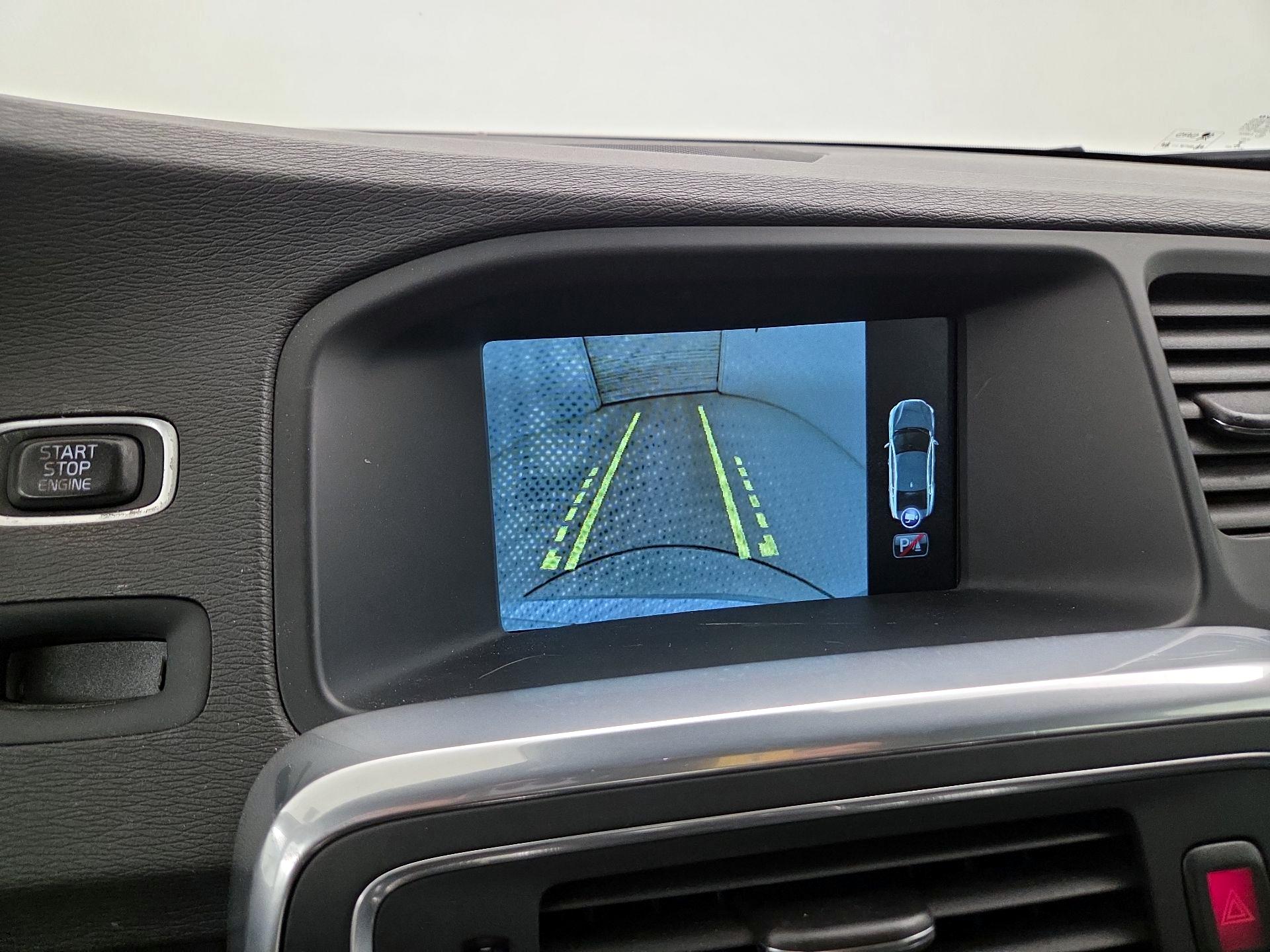 Thumbnail: 2015 Volvo S60 - 15