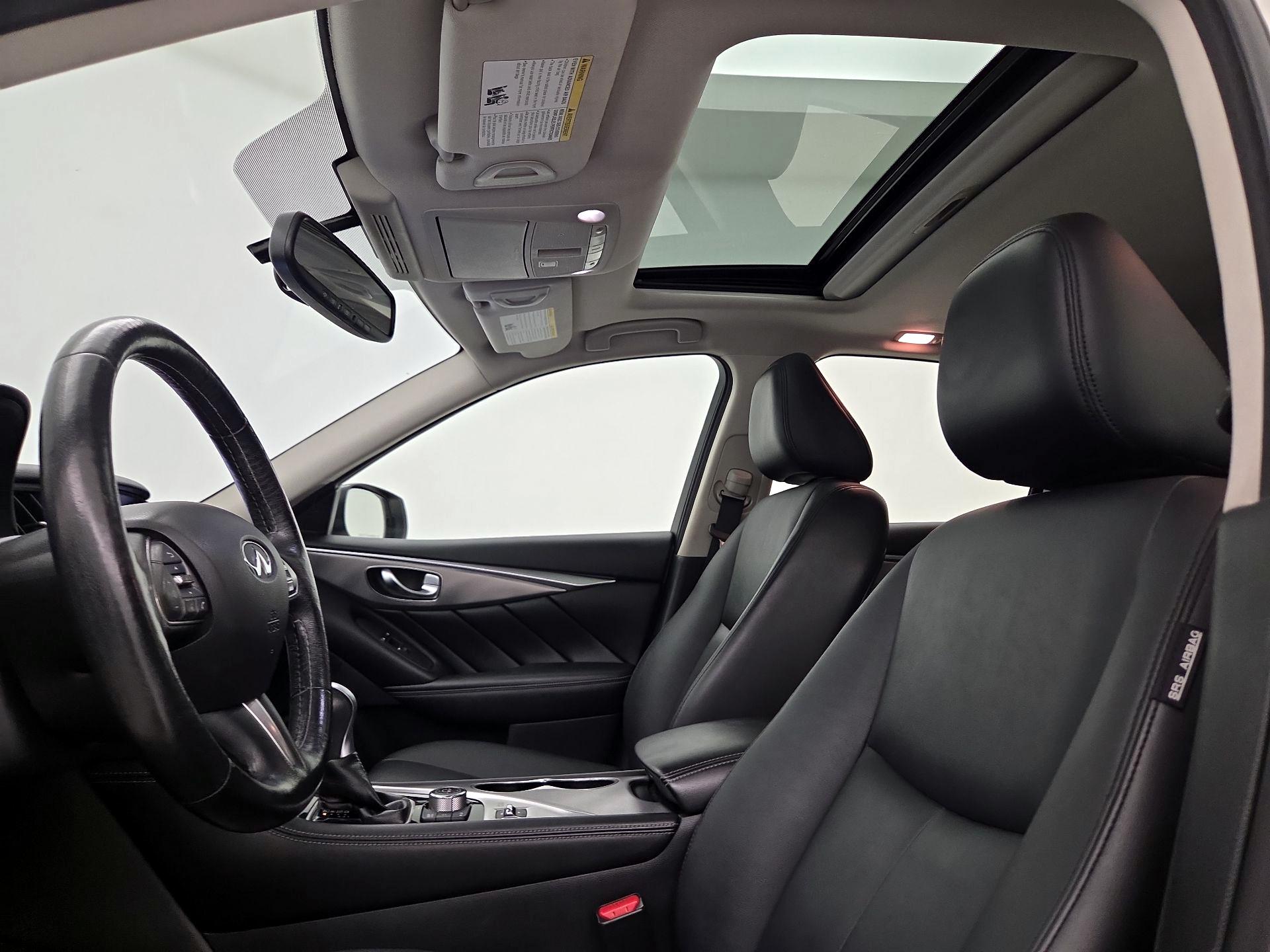 Thumbnail: 2016 INFINITI Q50 - 20