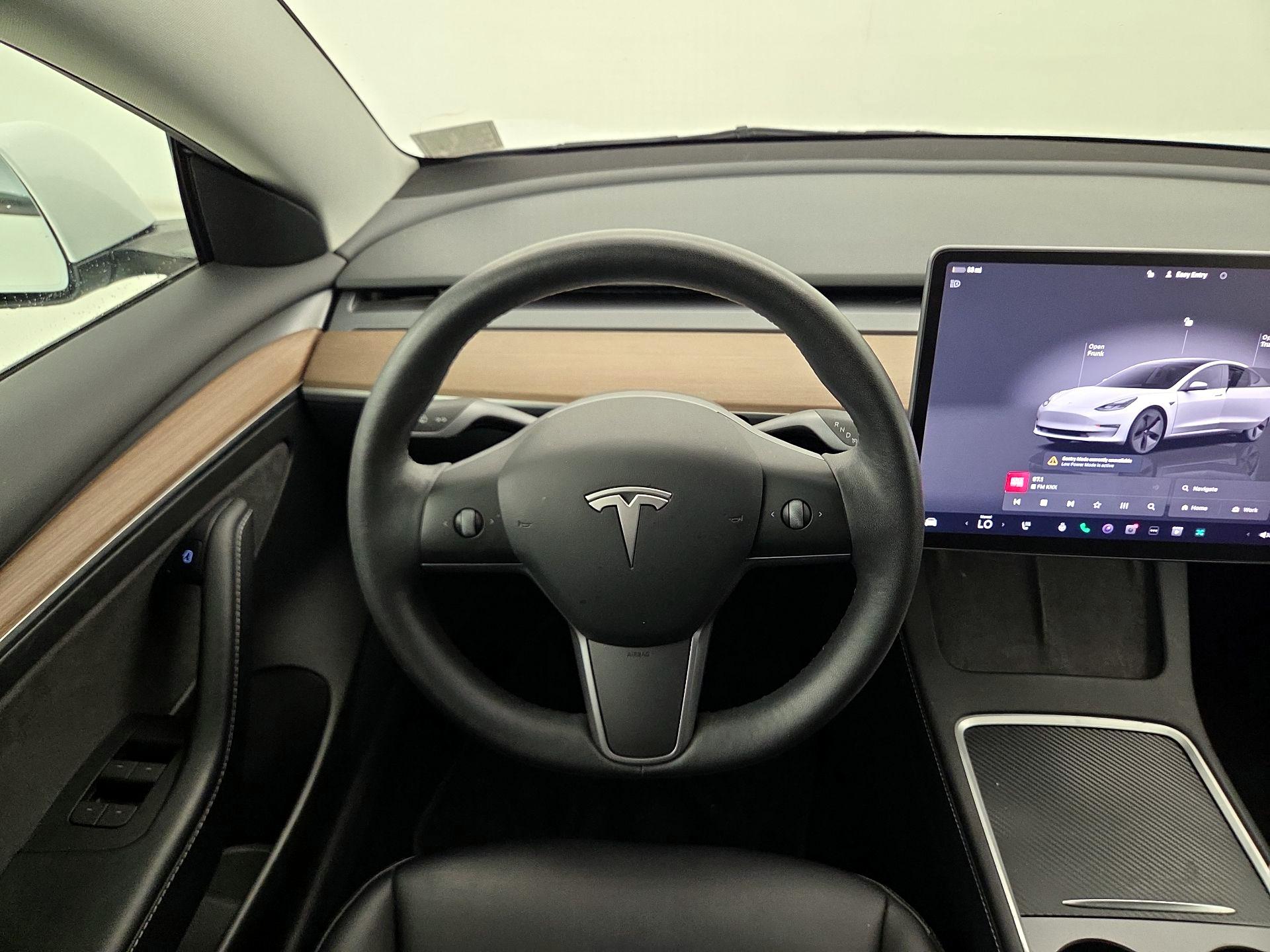 Thumbnail: 2023 Tesla Model 3 - 10