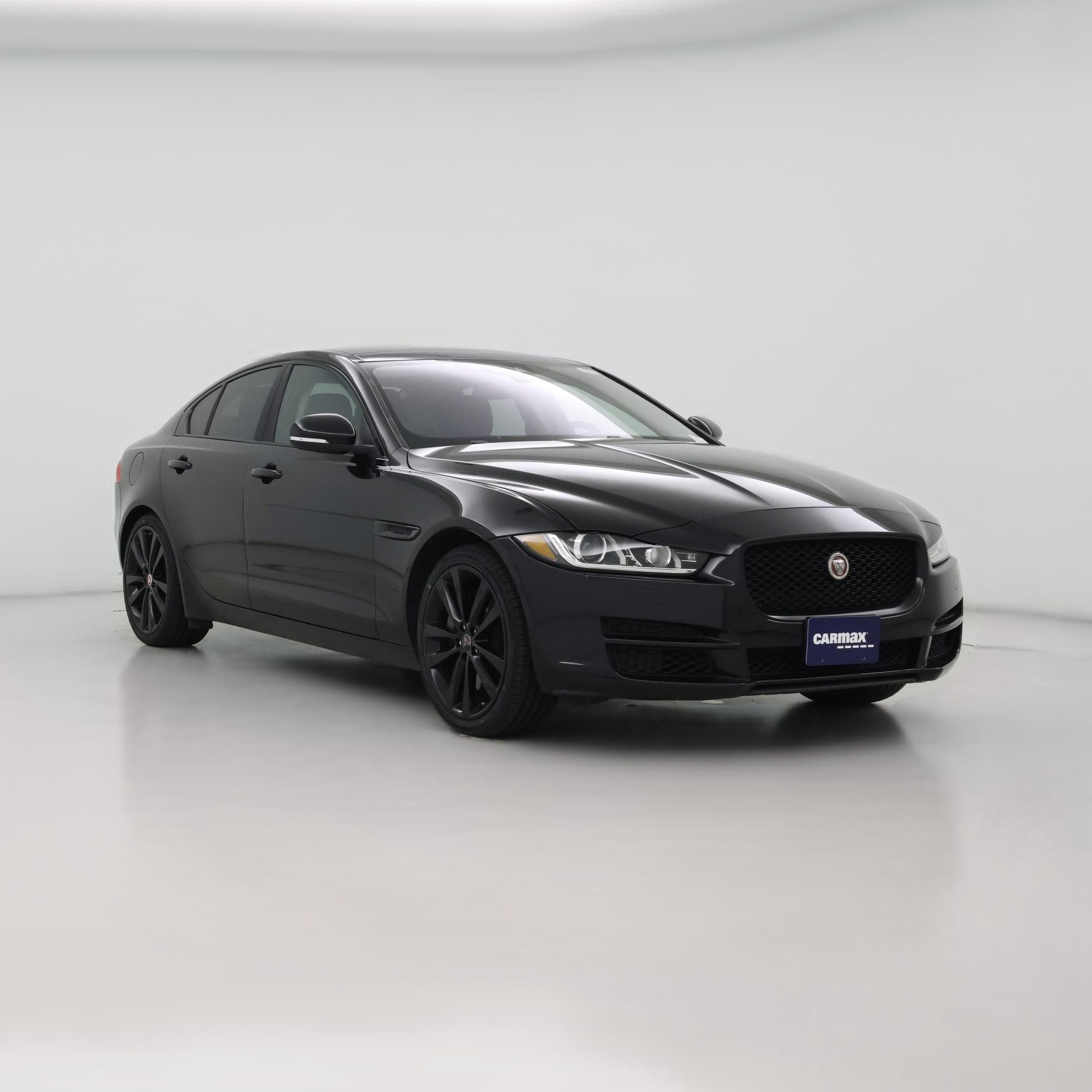 Thumbnail: 2017 Jaguar XE - 1