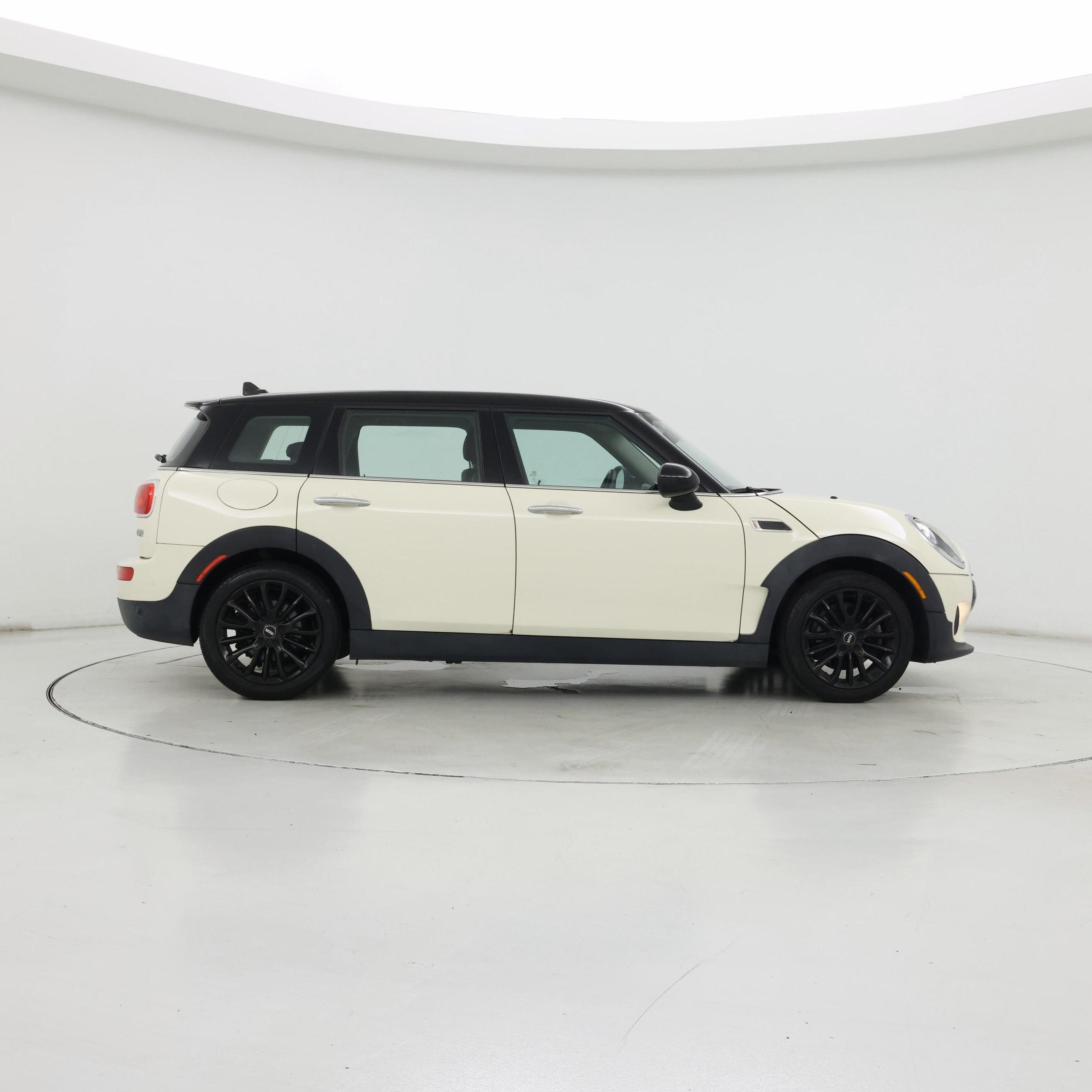 Thumbnail: 2017 MINI Cooper Clubman - 7
