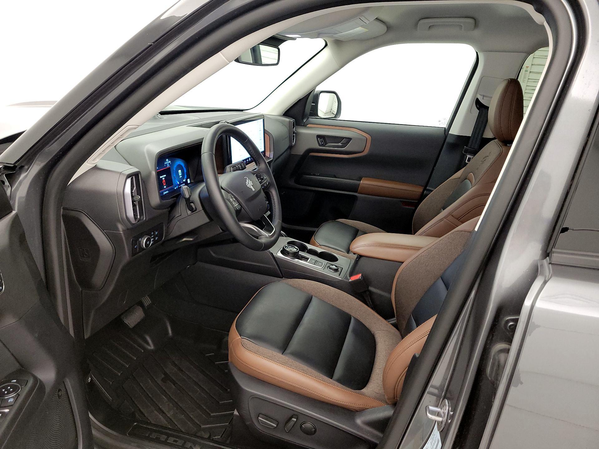Thumbnail: 2025 Ford Bronco Sport - 11