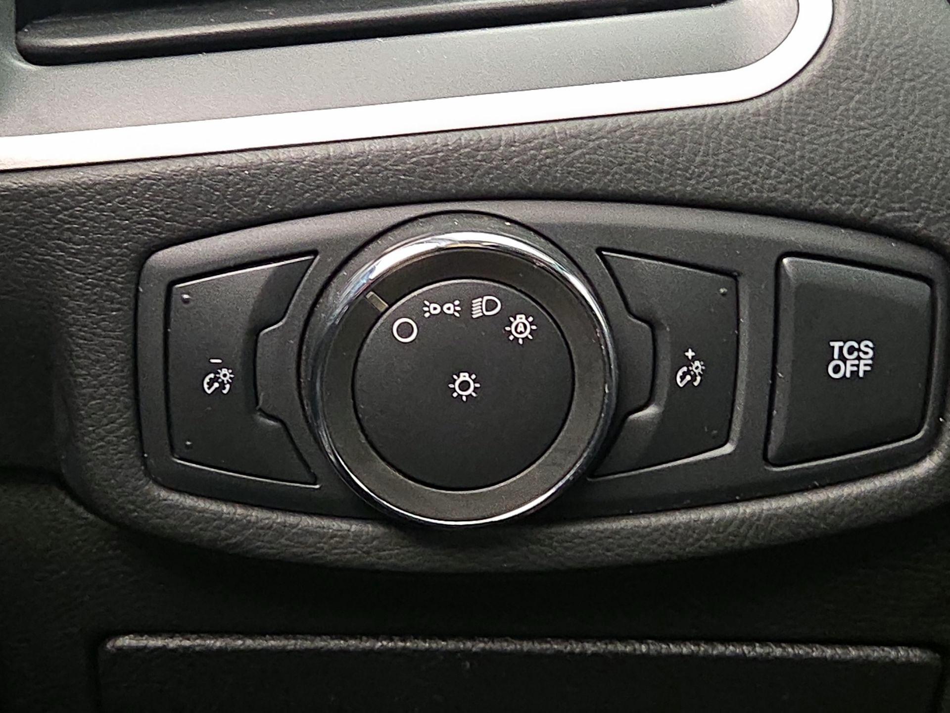 Thumbnail: 2021 Ford Edge - 13