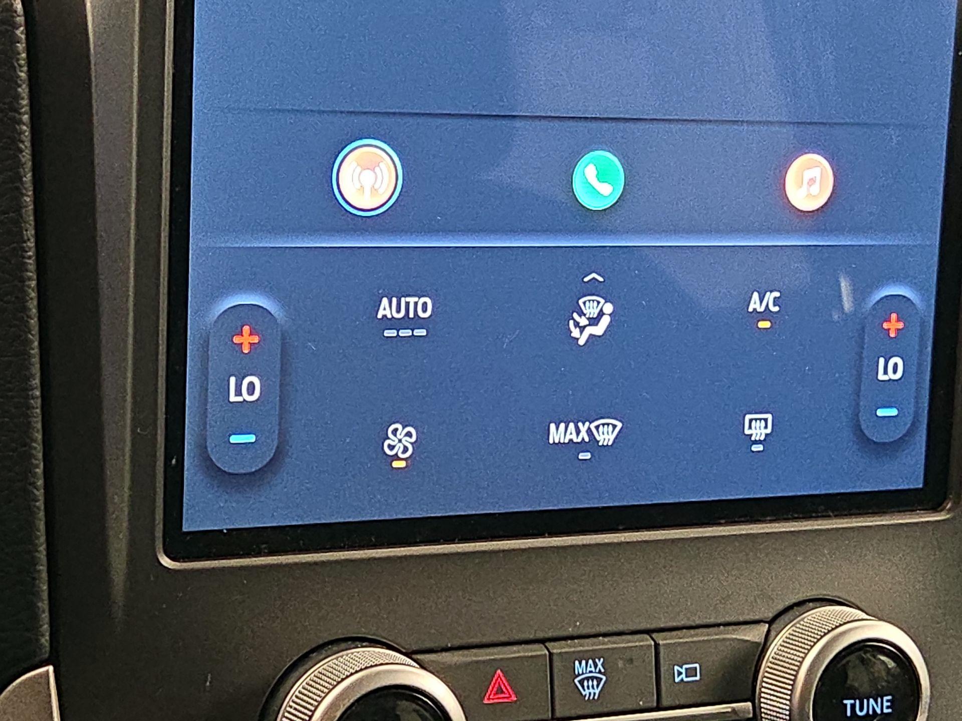 Thumbnail: 2021 Ford Edge - 16