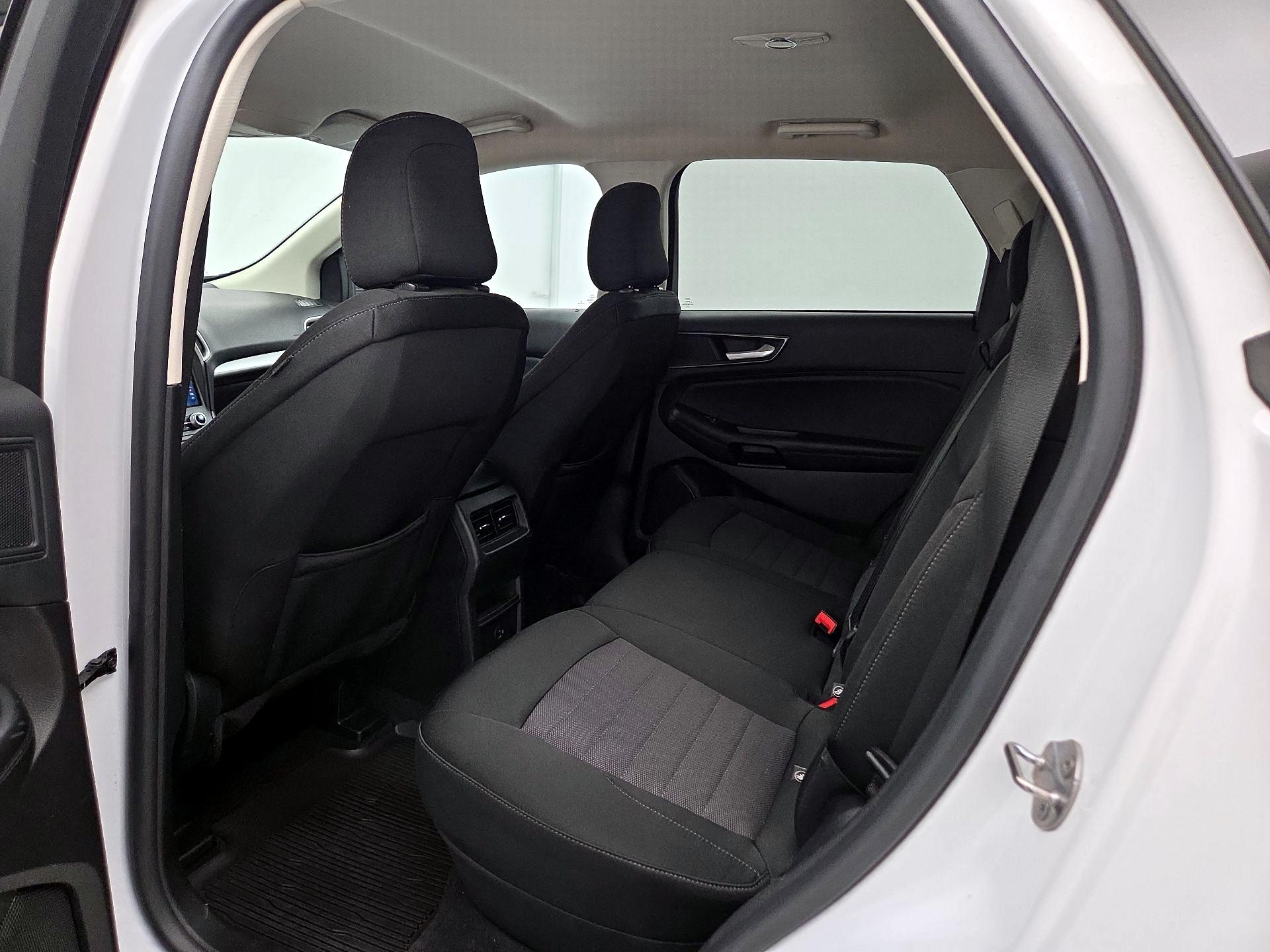 Thumbnail: 2021 Ford Edge - 19