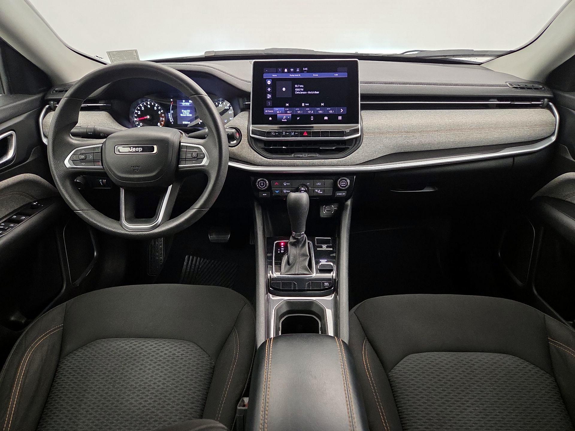 Thumbnail: 2022 Jeep Compass - 9