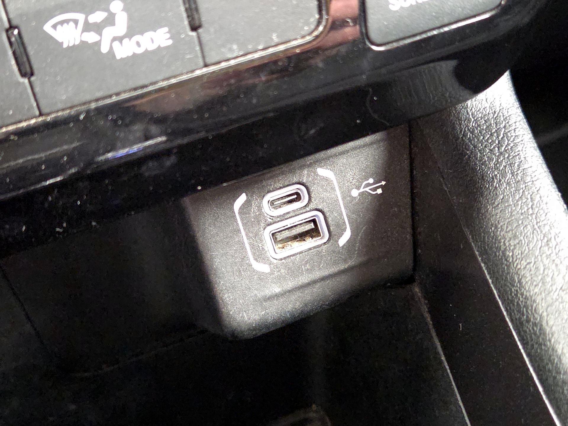 Thumbnail: 2022 Jeep Compass - 18