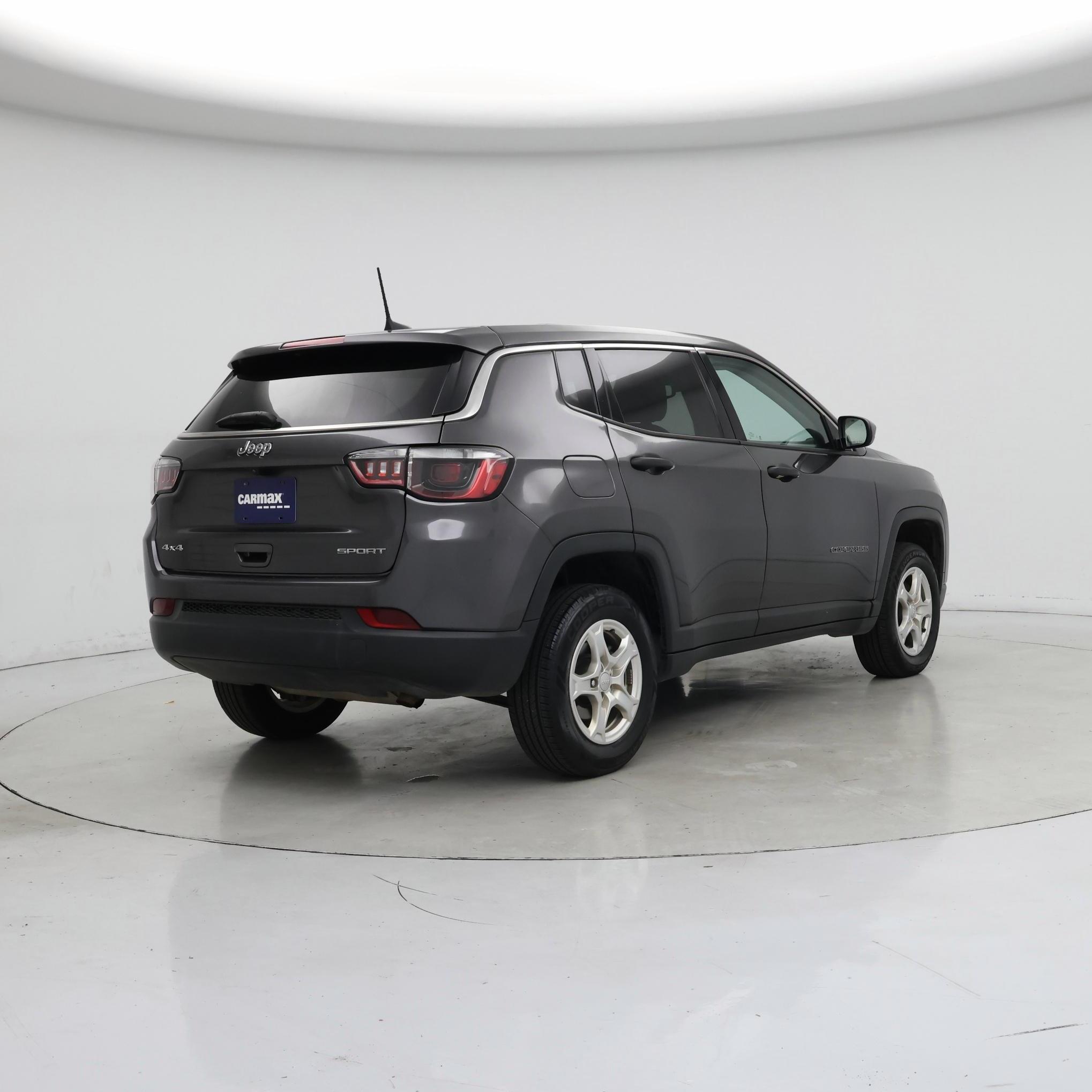 Thumbnail: 2022 Jeep Compass - 8