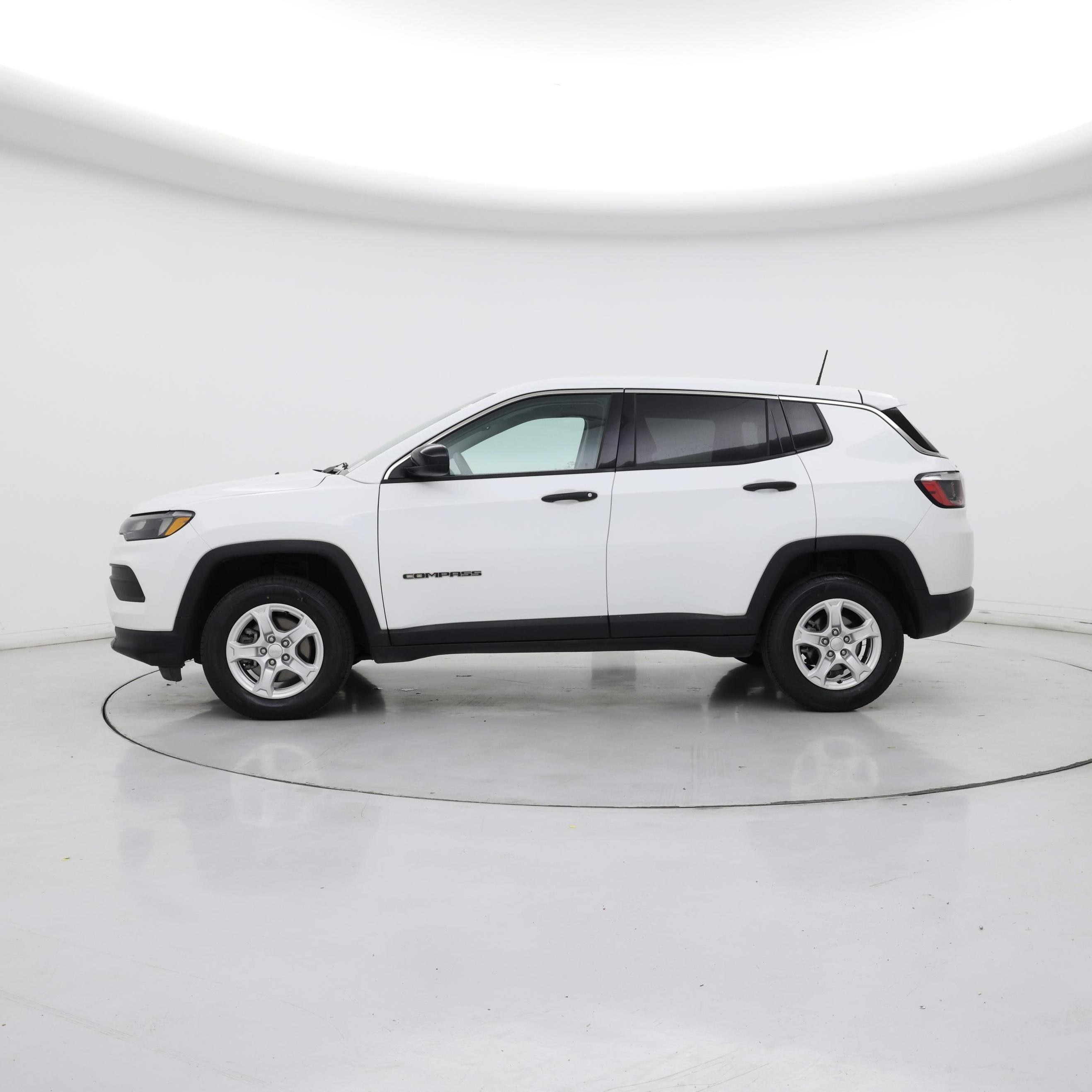 Thumbnail: 2022 Jeep Compass - 3