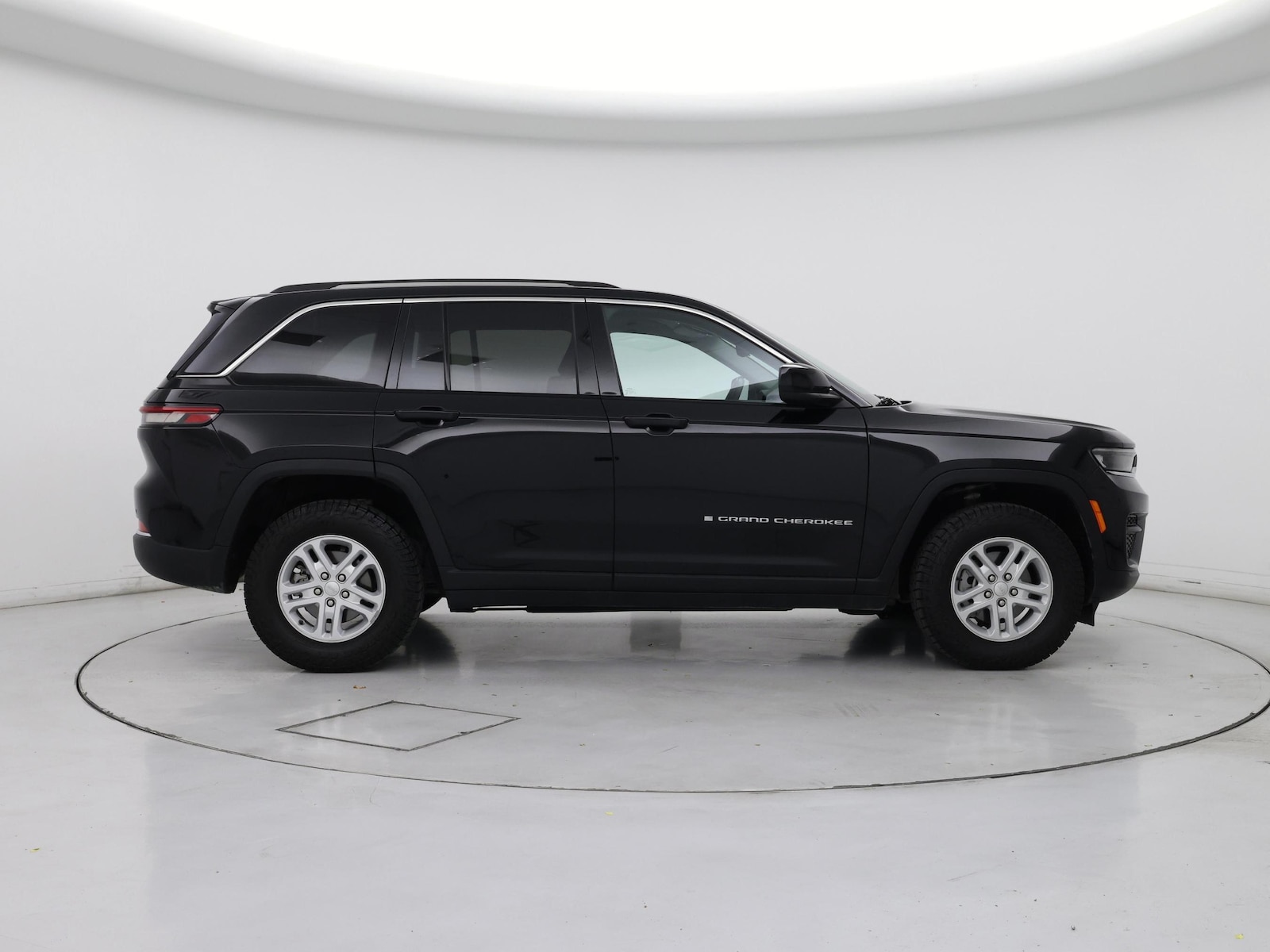 2023 Jeep Grand Cherokee Laredo - Photo 8