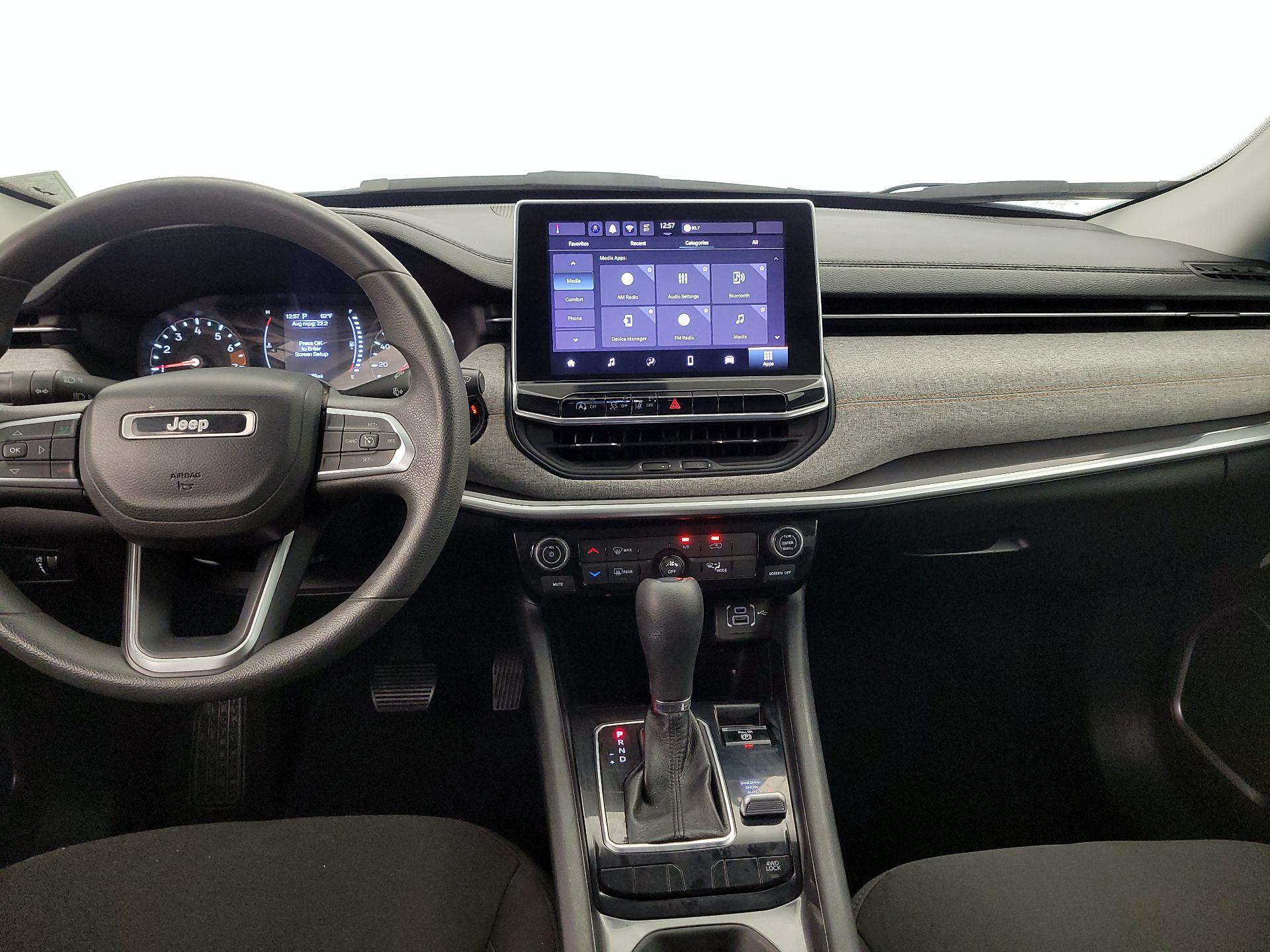 Thumbnail: 2022 Jeep Compass - 9
