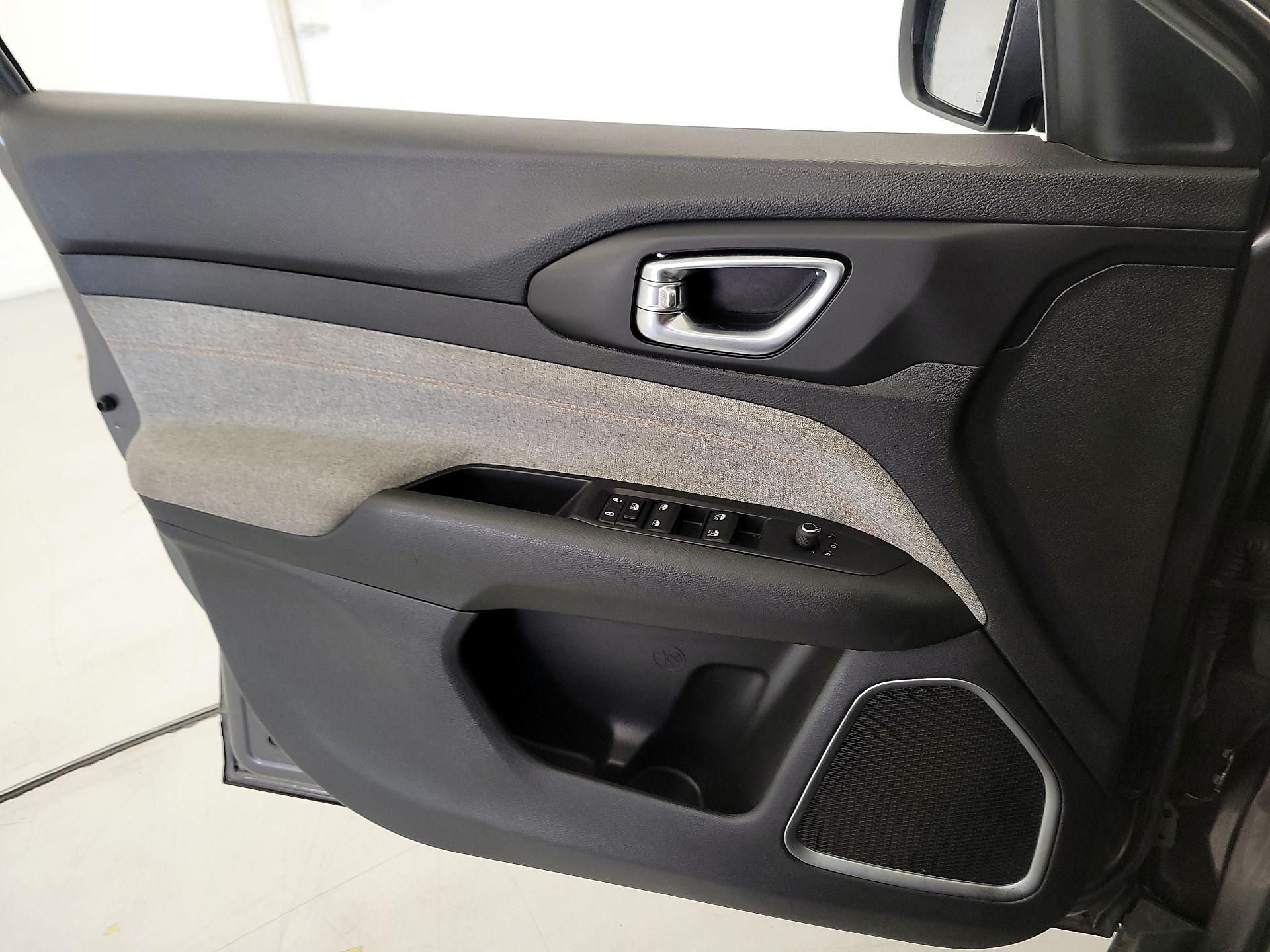 Thumbnail: 2022 Jeep Compass - 12