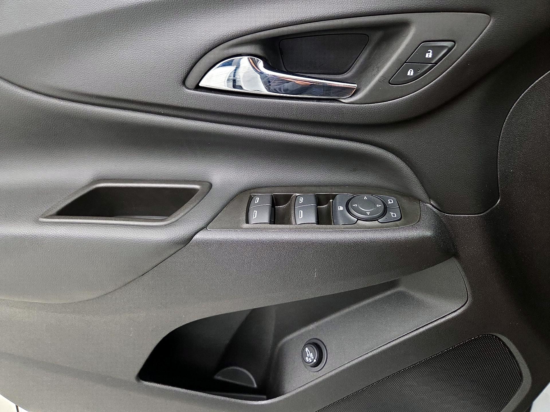 Thumbnail: 2024 Chevrolet Equinox - 12