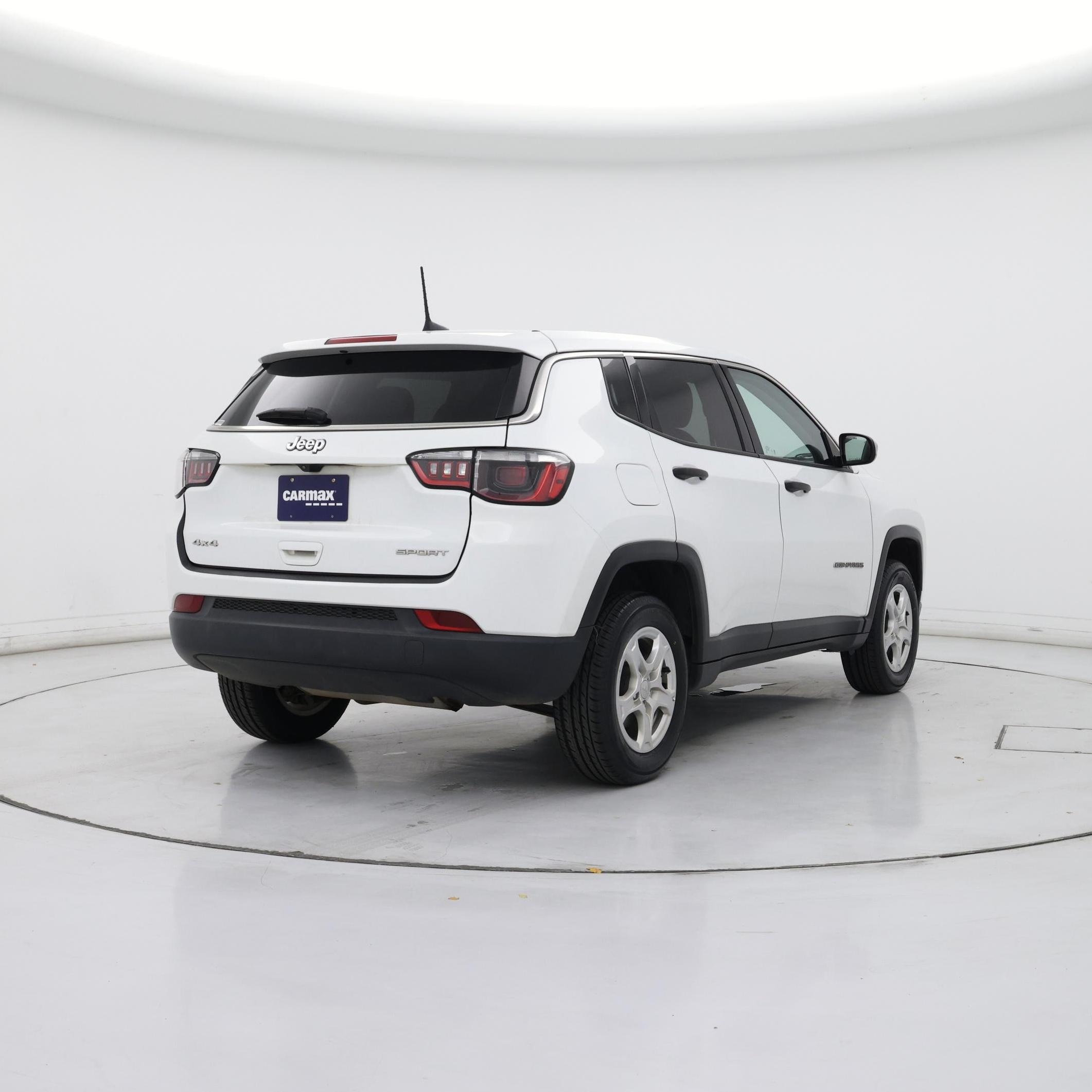 Thumbnail: 2022 Jeep Compass - 8