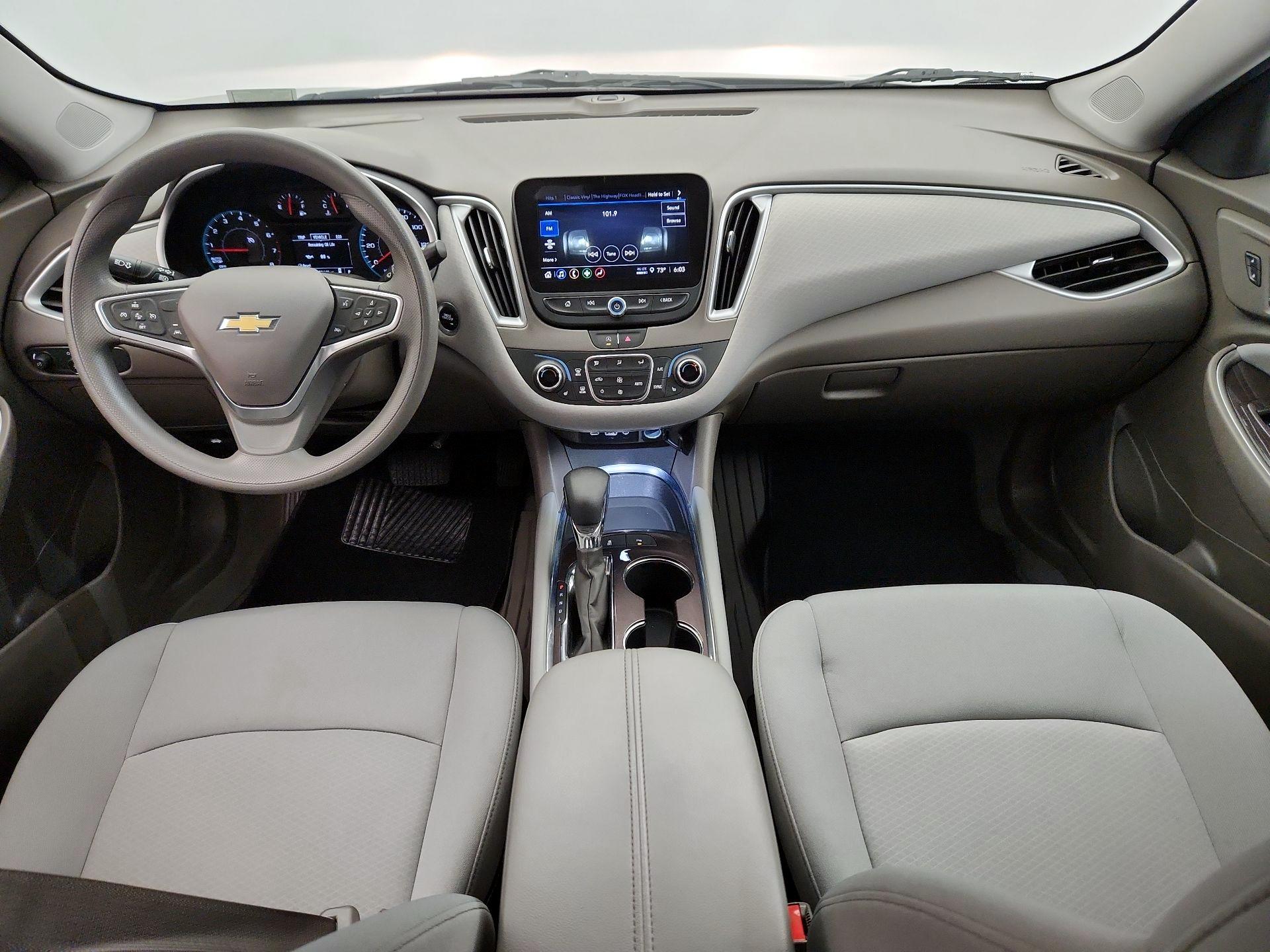 Thumbnail: 2023 Chevrolet Malibu - 9