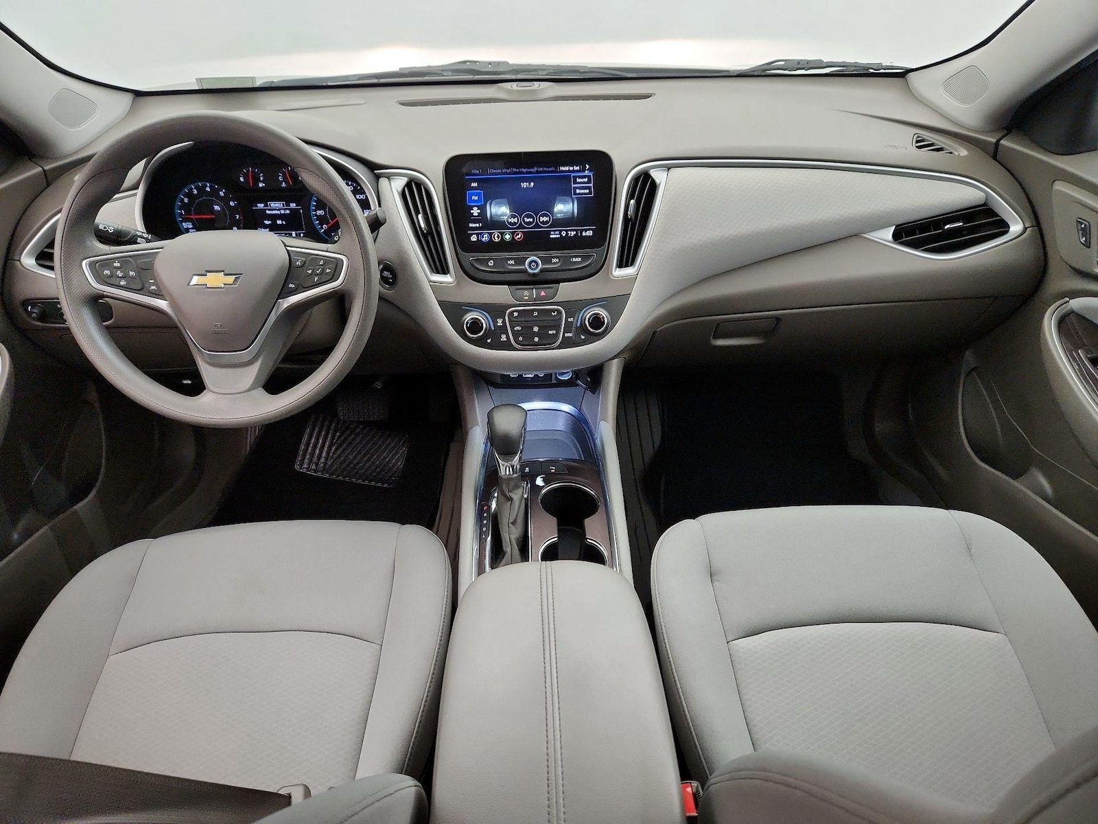 2023 Chevrolet Malibu 1LT - Photo 10